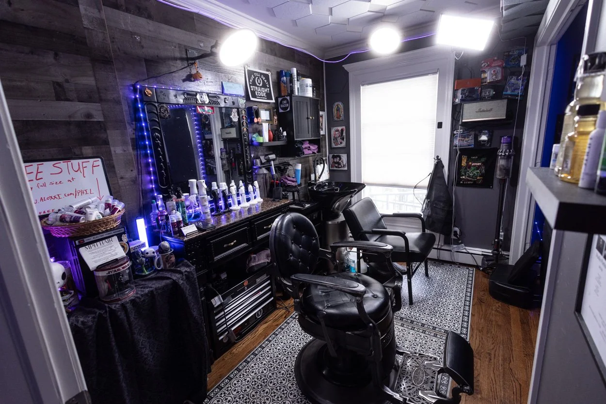 The barbershop room at MPH Hair is ready for all men's haircuts in Milford CT