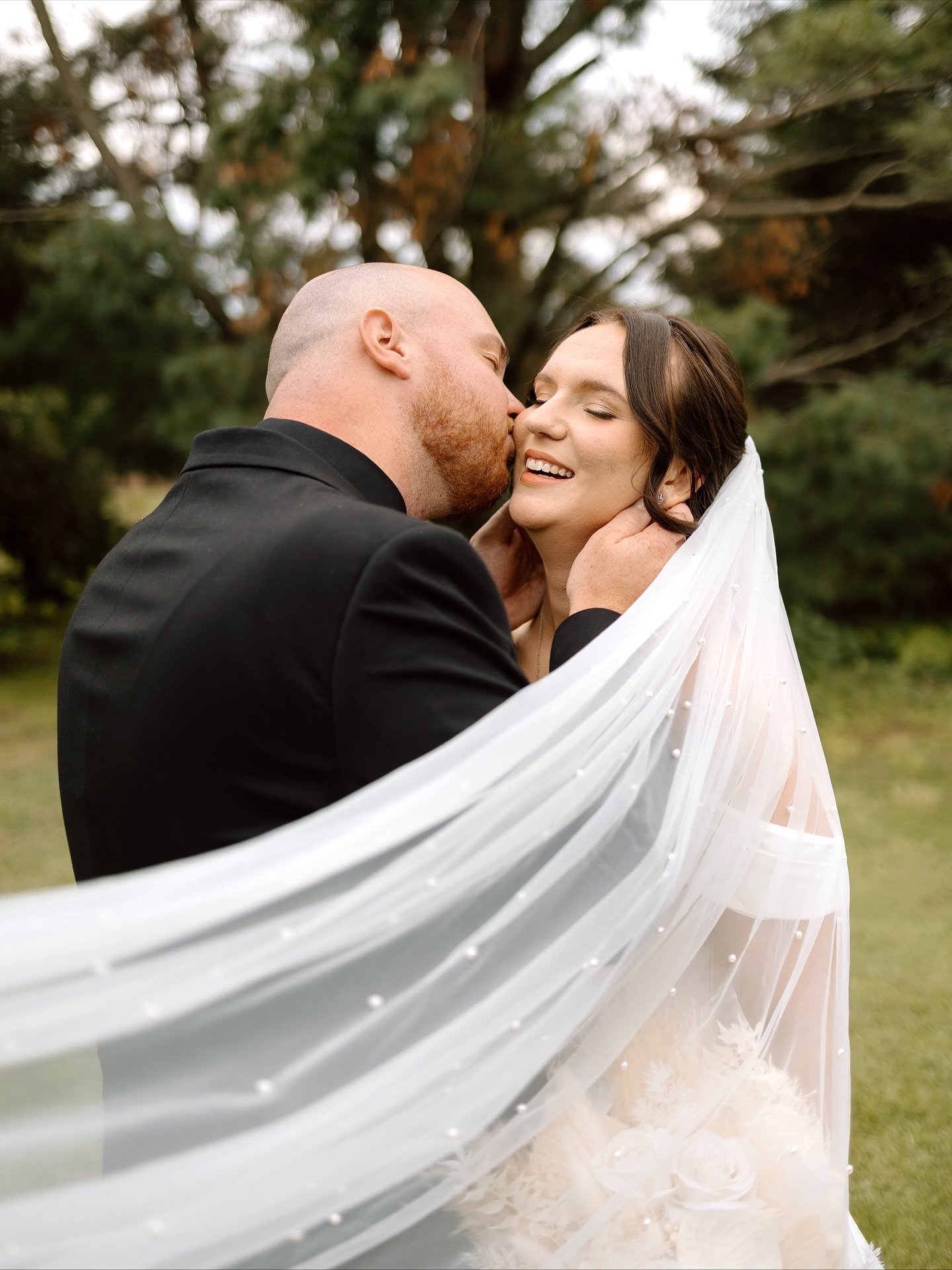 Victoria + Donnie&rsquo;s beautiful wedding day that I got to second shoot for @nicolejohnsonphoto 🤍