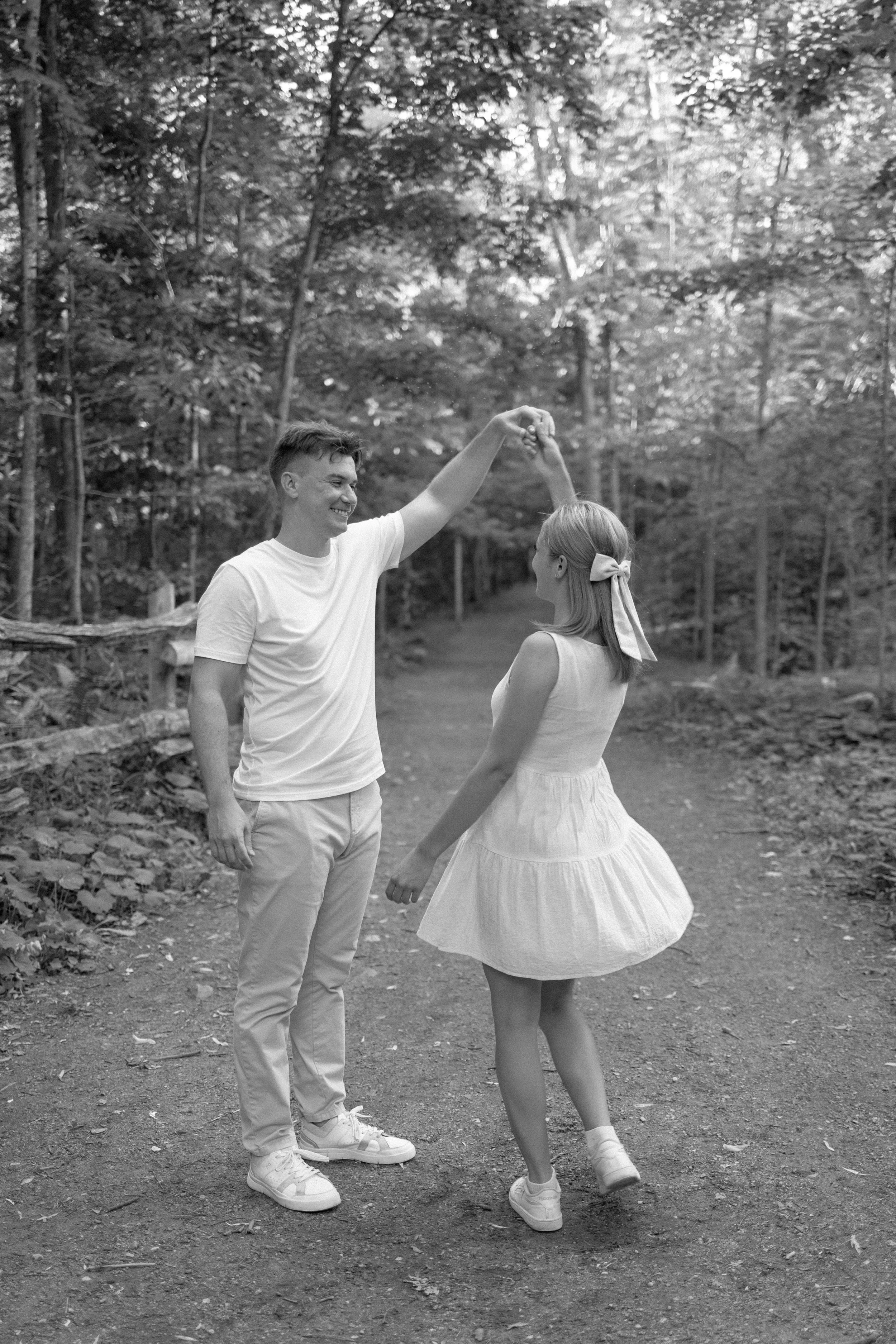 EmmaScaratiPhoto. Lauren + Josh-14.jpg