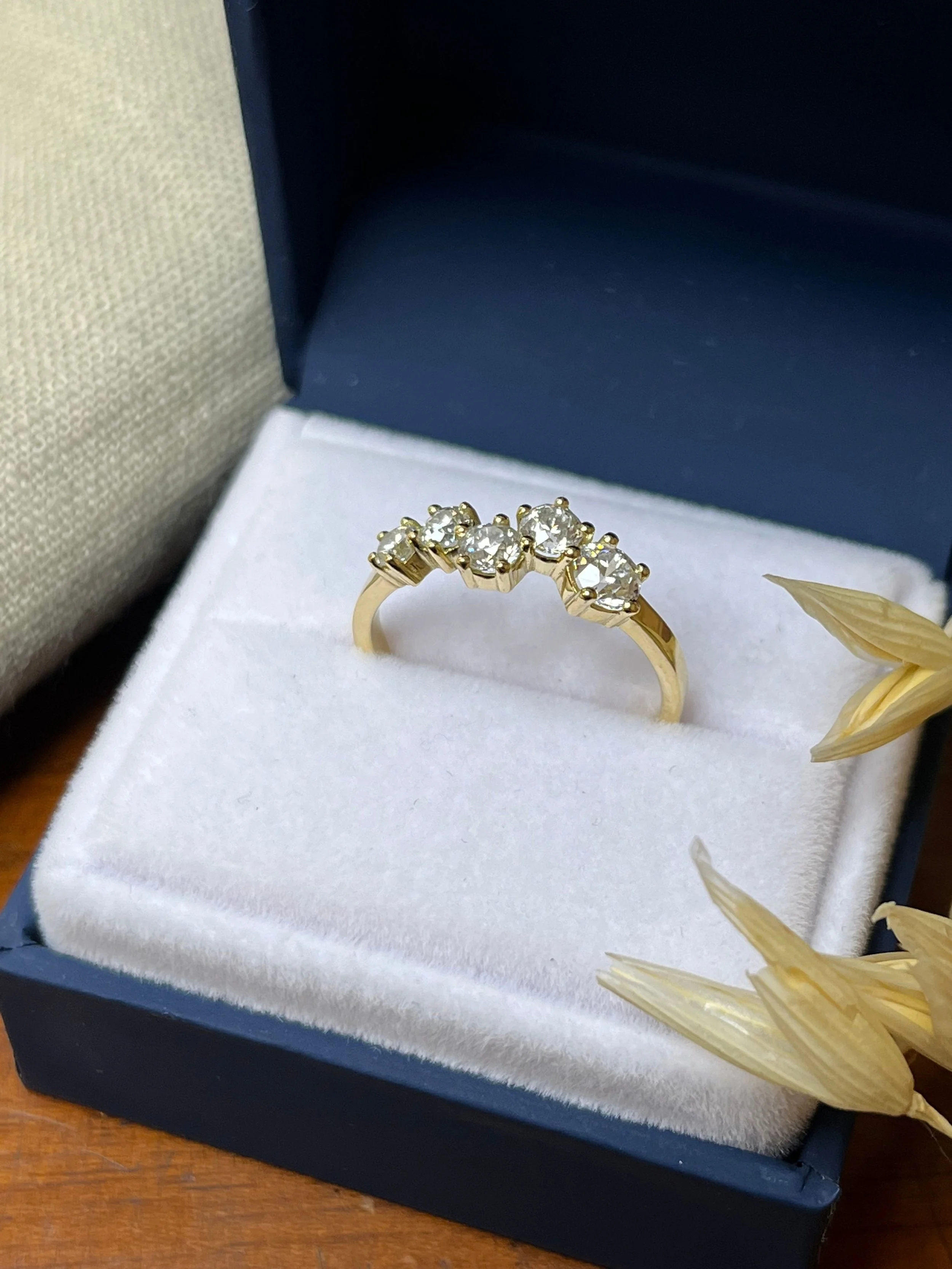 Scattered diamond ring