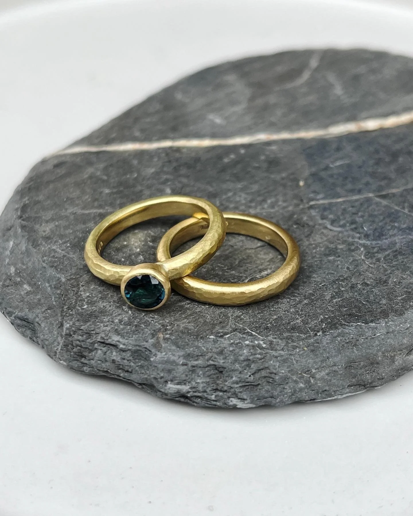 Teal sapphire wedding set