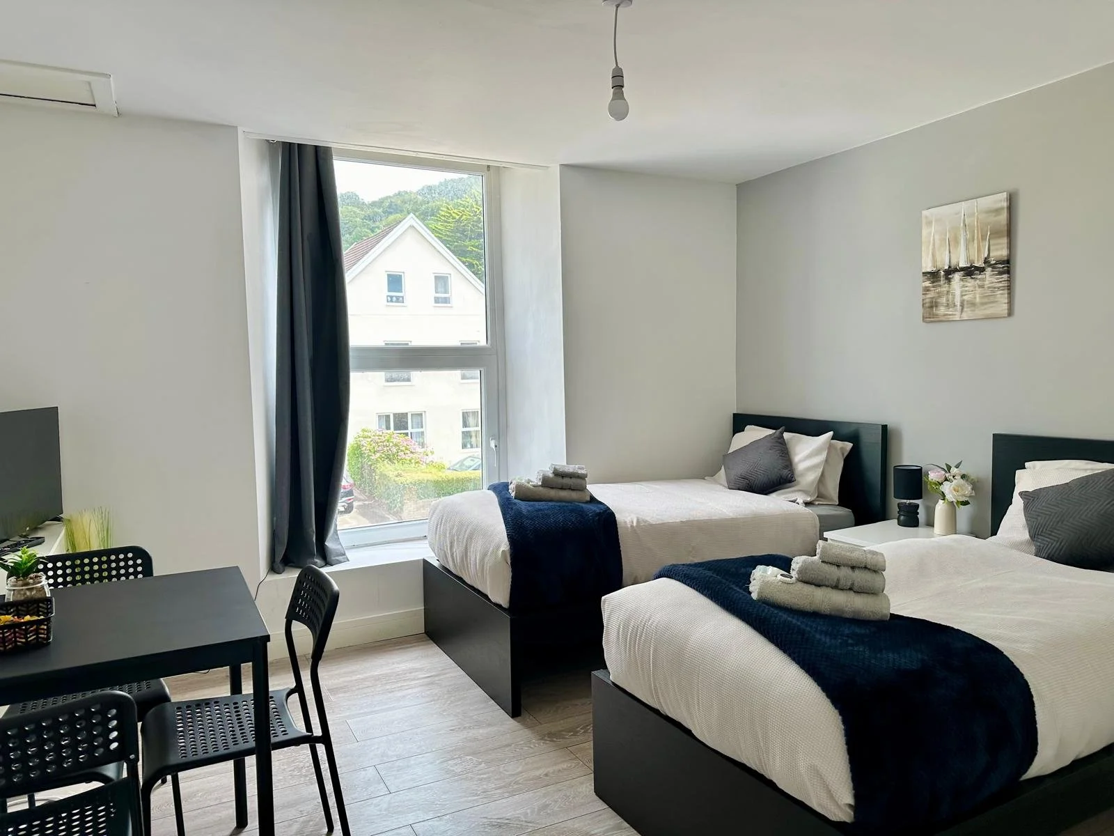 Neath, South Wales (SA11)