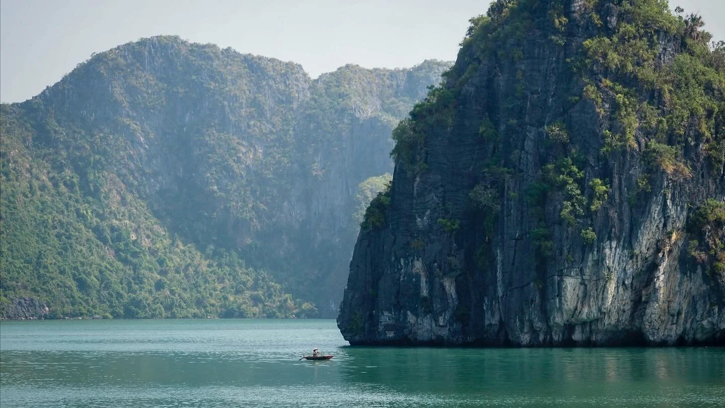 Ha Long vibes 🐉 
NOVEMBRE 2024