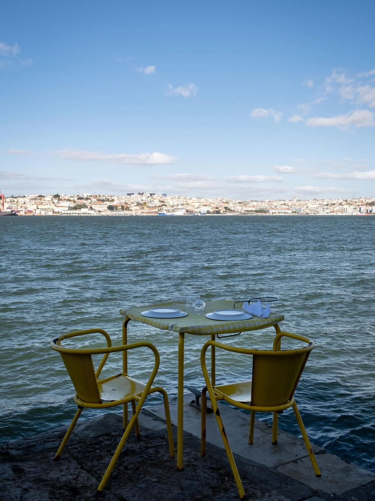 Some details of Lisboa 💛

#photographer #lisbon #travelphotography #streetphotography #lisboaportugal