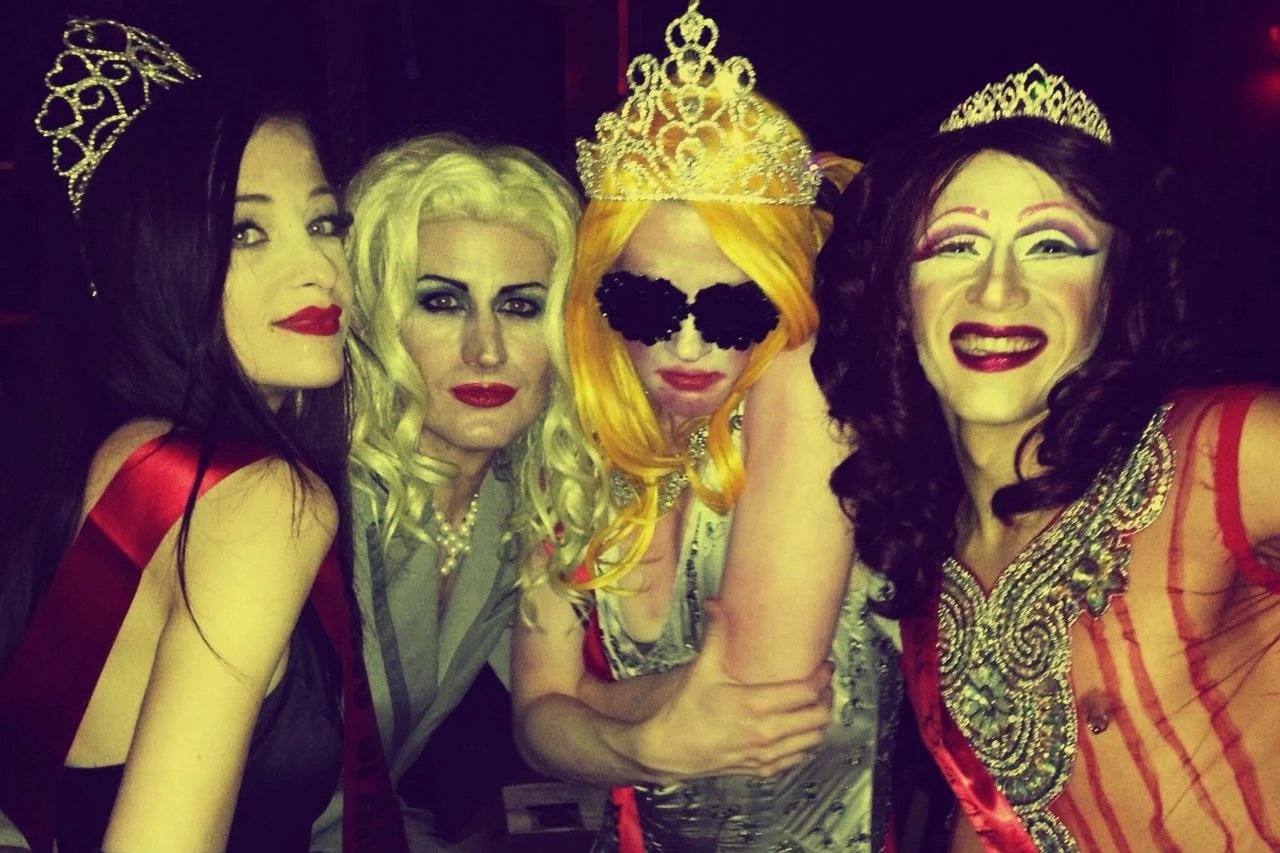 Ruth Less updates &amp; gigs: Cabaret Derangium, Nina Conti, Barbican