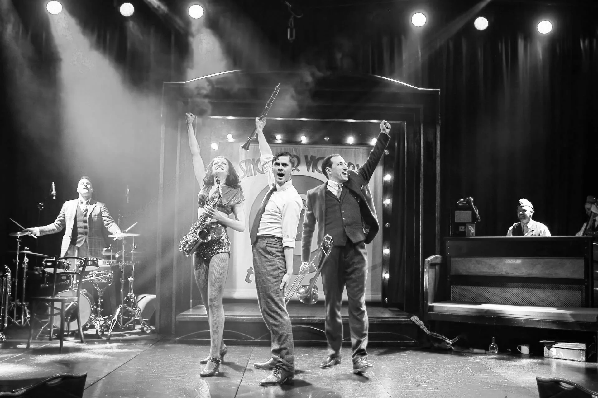 Miss Nightingale (Darren Bell)