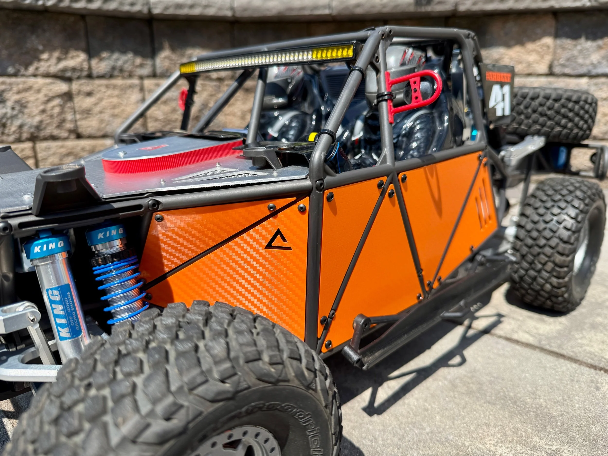 Traxxas UDR carbon side panels orange