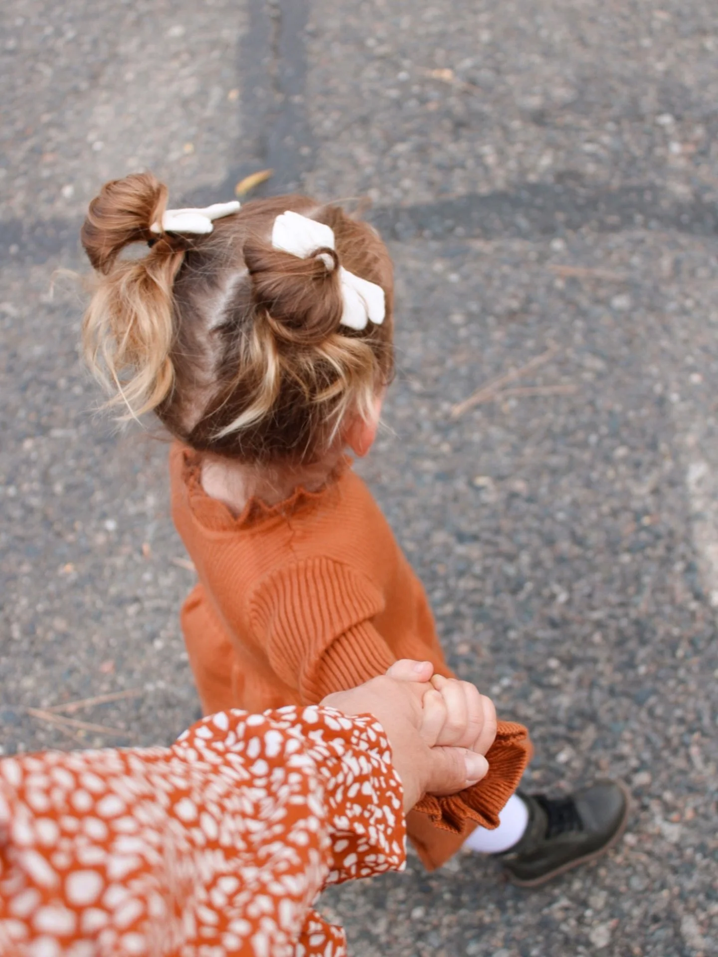 ✨A new lifestyle hub for modern motherhood.✨

Moms Who Gather was created to bring motherhood into one beautifully curated place &mdash; where connection, style, resources, and joy live side by side. Offering a curated directory of trusted brands, lu