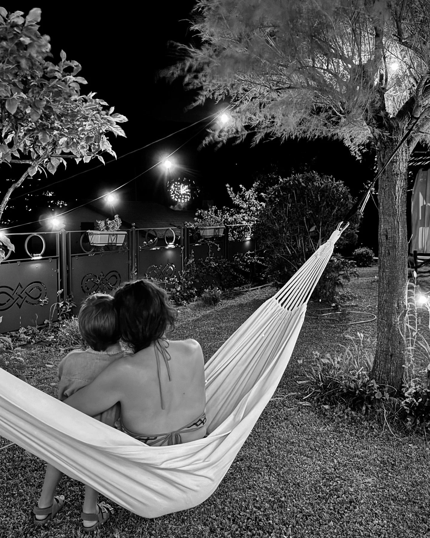 Summer nights, magic vibes 
______________________

Sere d&rsquo;estate&hellip;purezza e leccornia

#AmaCaDulza #SummerNights #LakeComoVibes #MoonMood #ZuccheroOnRepeat #SereDEstate #GoodVibesOnly #FullMoonEnergy #EstateItaliana #LaglioByNight #Chill