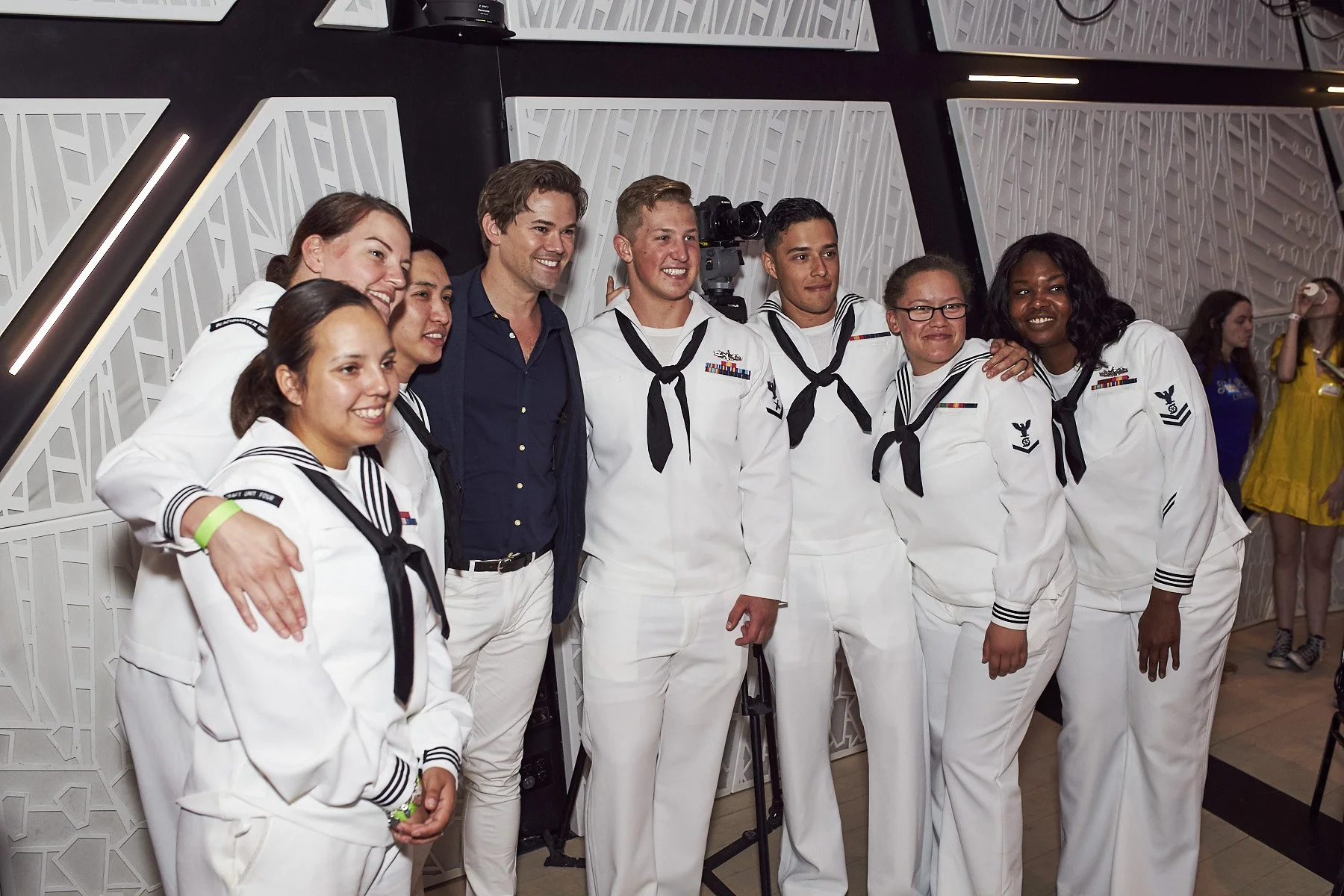 190526WTRWL_Fleetweek_Follies0305 (Gregory Costanzo).jpg