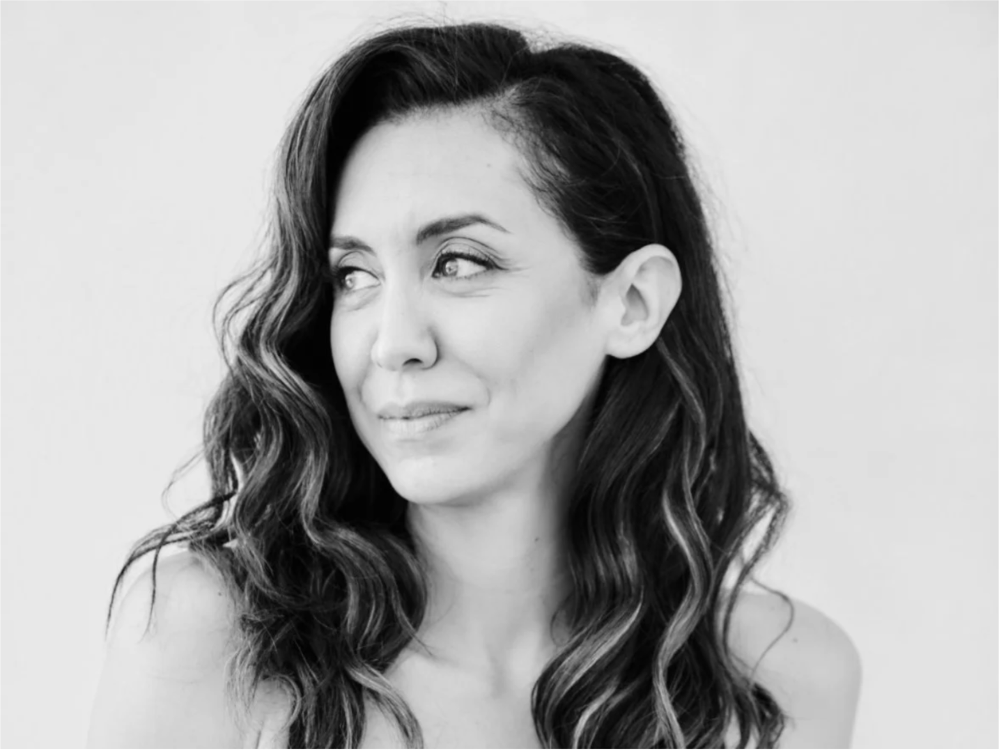 Tuti <span> Mozhan Navabi, Winner