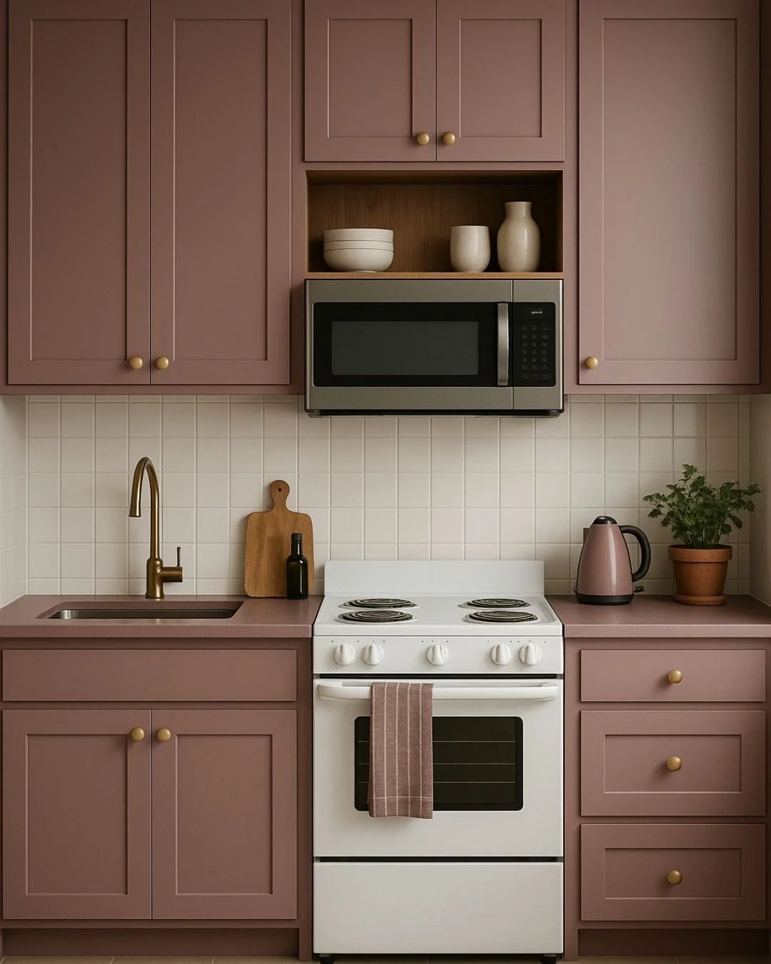Fall into Style: Kitchen Cabinet Color Trends for 2025