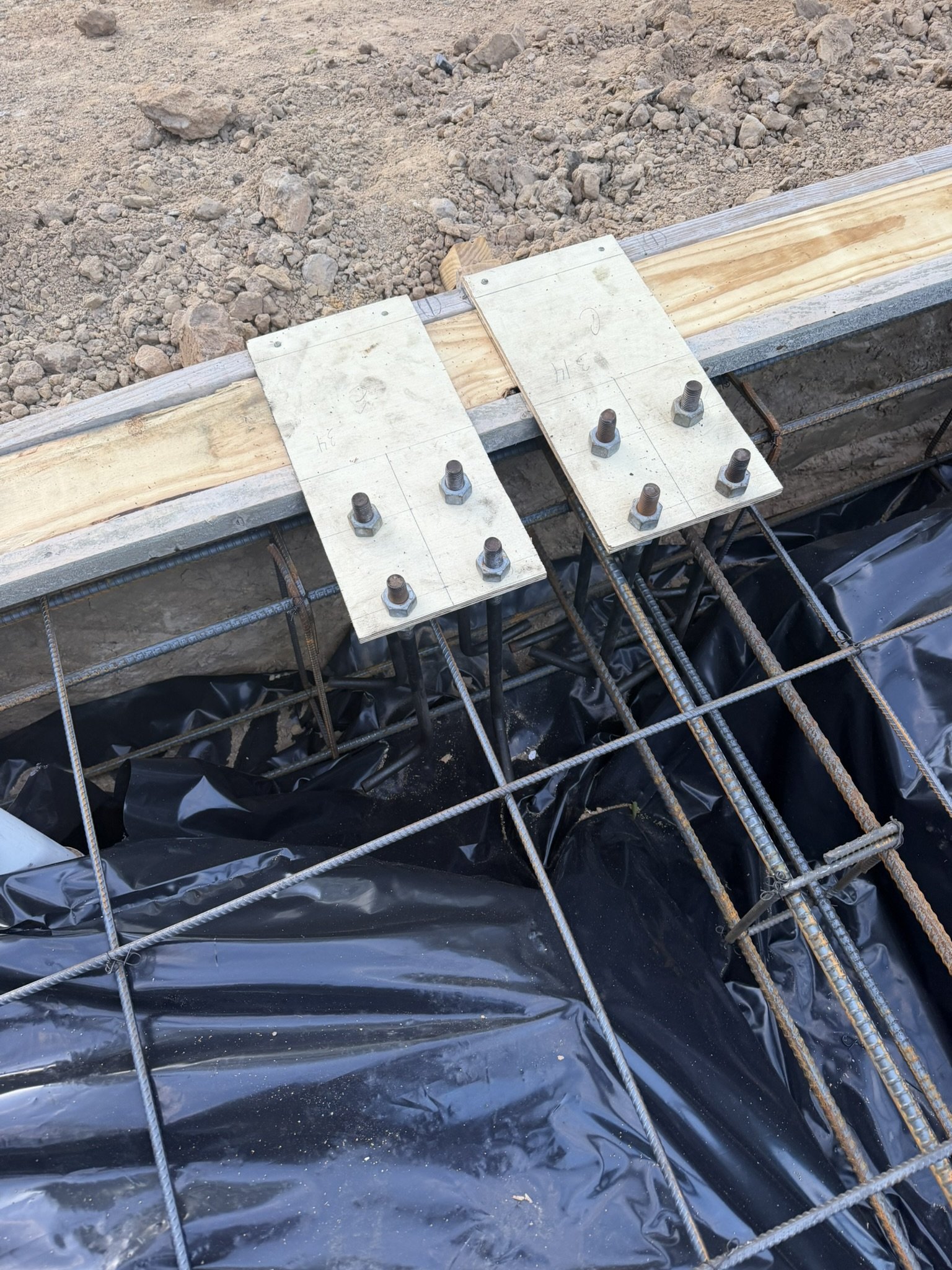 anchor.bolts.concrete.slab.damon.tx.JPEG