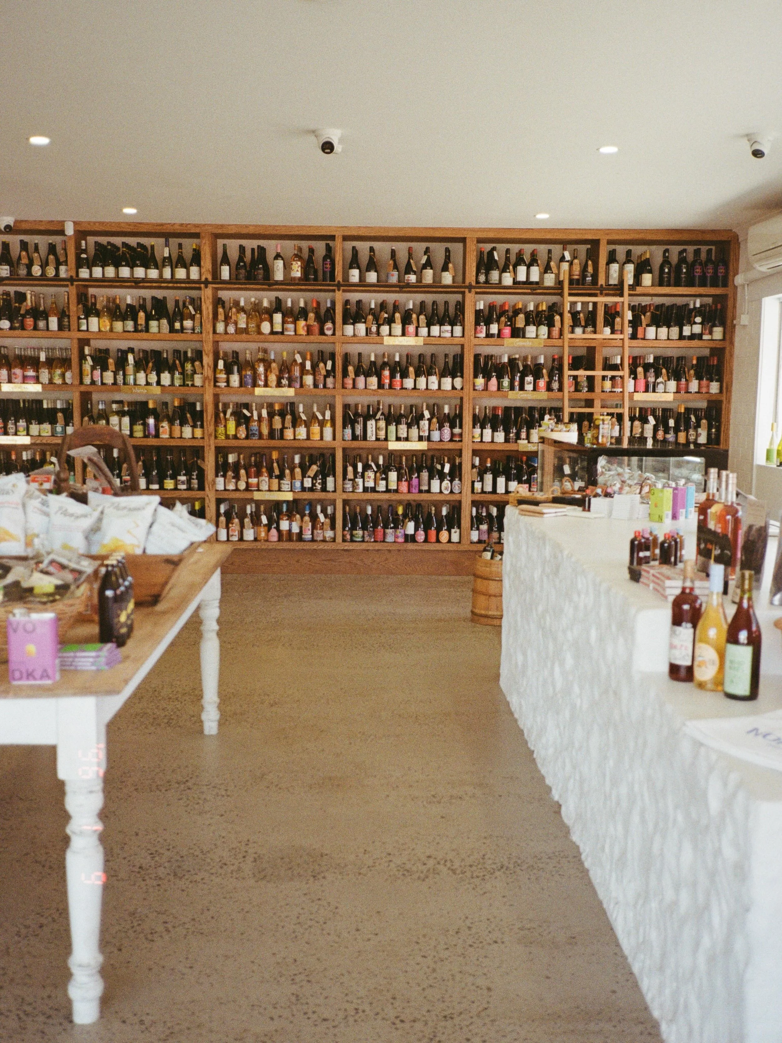 🍷 Our shelves are full of beautiful wines to warm the season.
Carefully selected, ready to enjoy.
Open 7 days from 10am