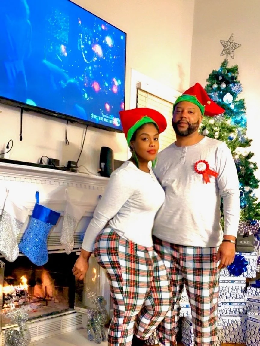 🎄🎅🏾🎉🥳🎂🎁🕺🏽💃🏽🪩🎶🎵🍸🥃😎
Turned the big 40 today. Thankful for everything. Thank you to my honey for kicking my day off with a bang ‼️. Come party with me tonight for part one of my birthday celebration @ziggysgso . Click link in bio or vis