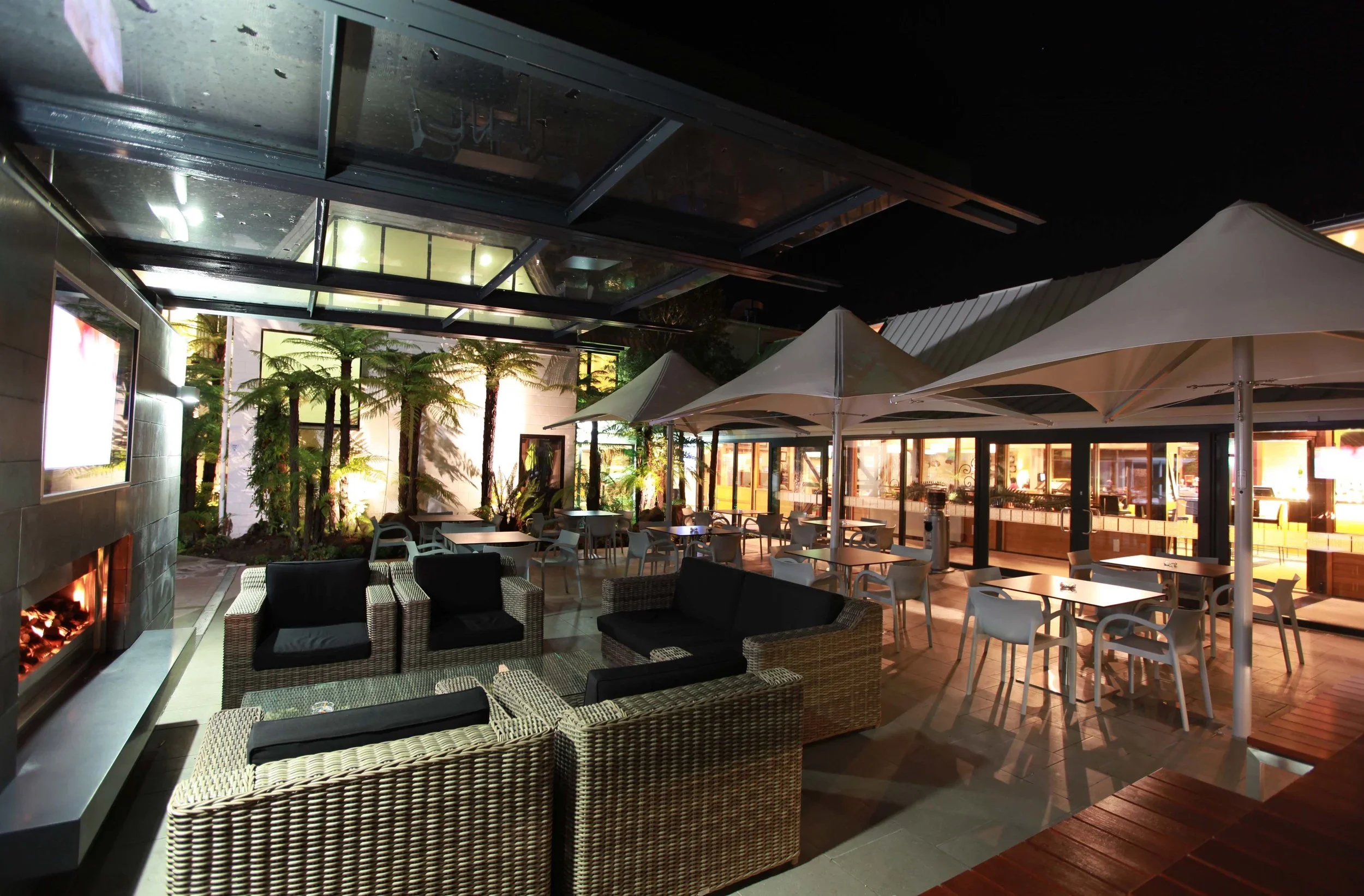 Highly ranked Christchurch hotel knows its guests ~ Commodore Airport Hotel