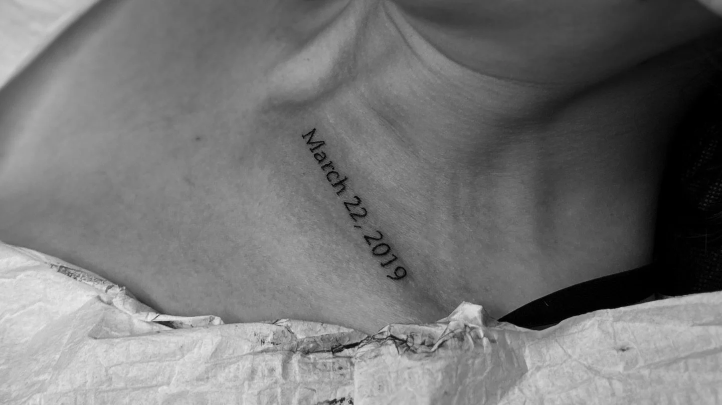 Stepped into the studio to get a little ink session in for her 18th Birthday 🎁 

We love crisp clean fine lines ✍🏼

@dragonhawktattoos - 0601rl
@bishoprotary 
@worldfamousink 

#singleneedletattoo #finelinetattooshop #feminintattoo #daintytattoo