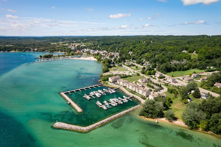 Suttons Bay