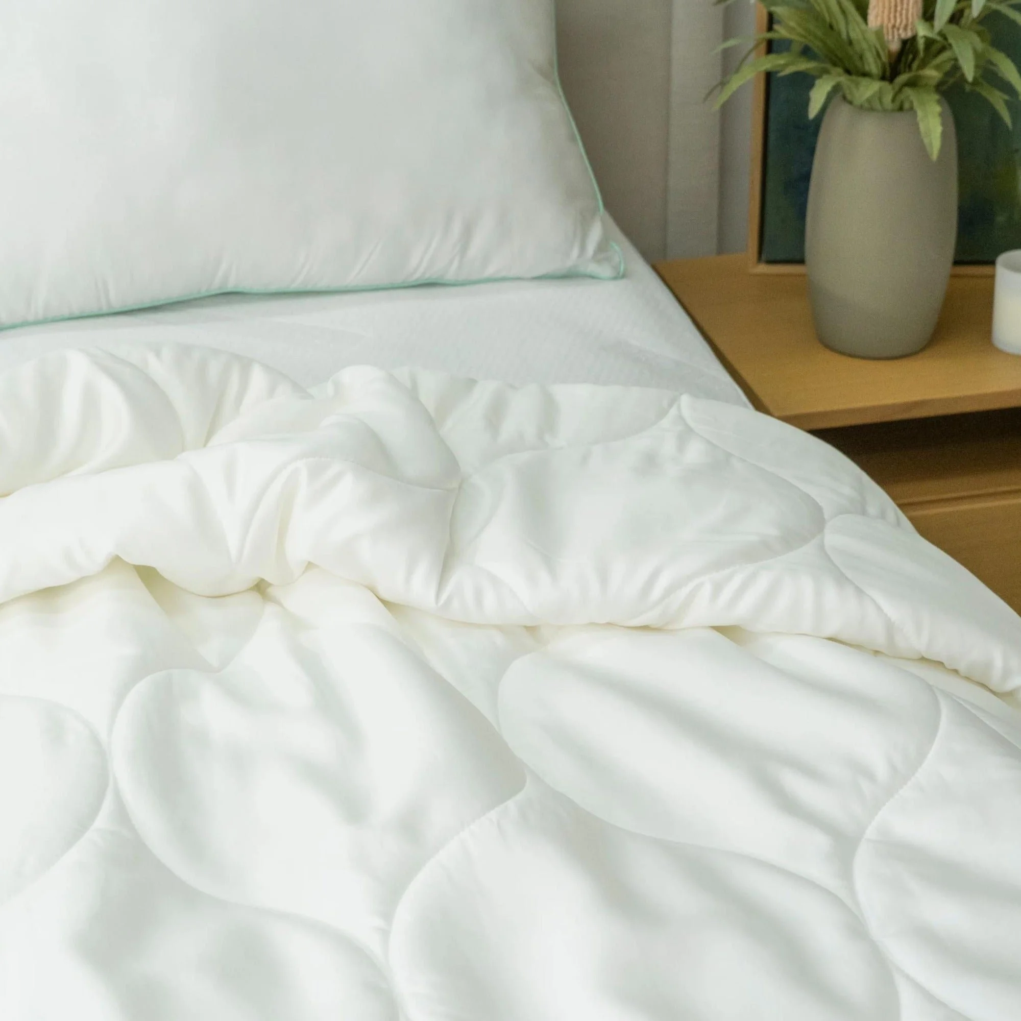 Protect-A-Bed Signature Tencel™ Quilt - Summer (view 4) at Oaten’s Beds R Us Casino