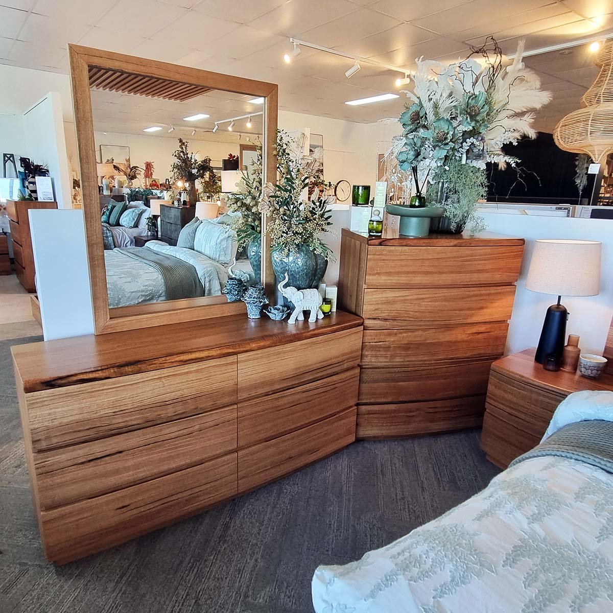 Fortitude Dresser (view 10) at Oaten’s Beds R Us Casino