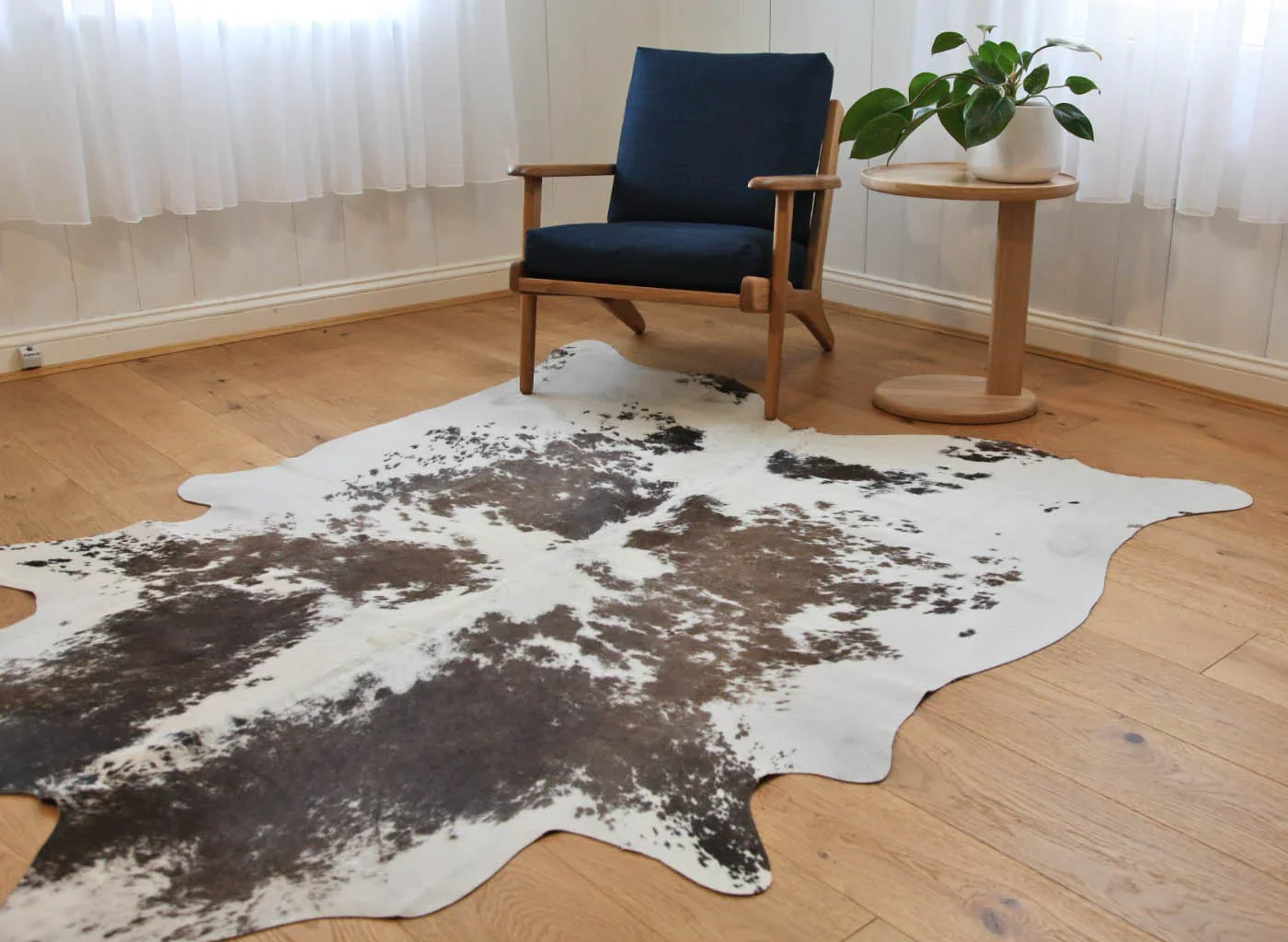 Fibre-by-Auskin-Cowhide.jpg.webp