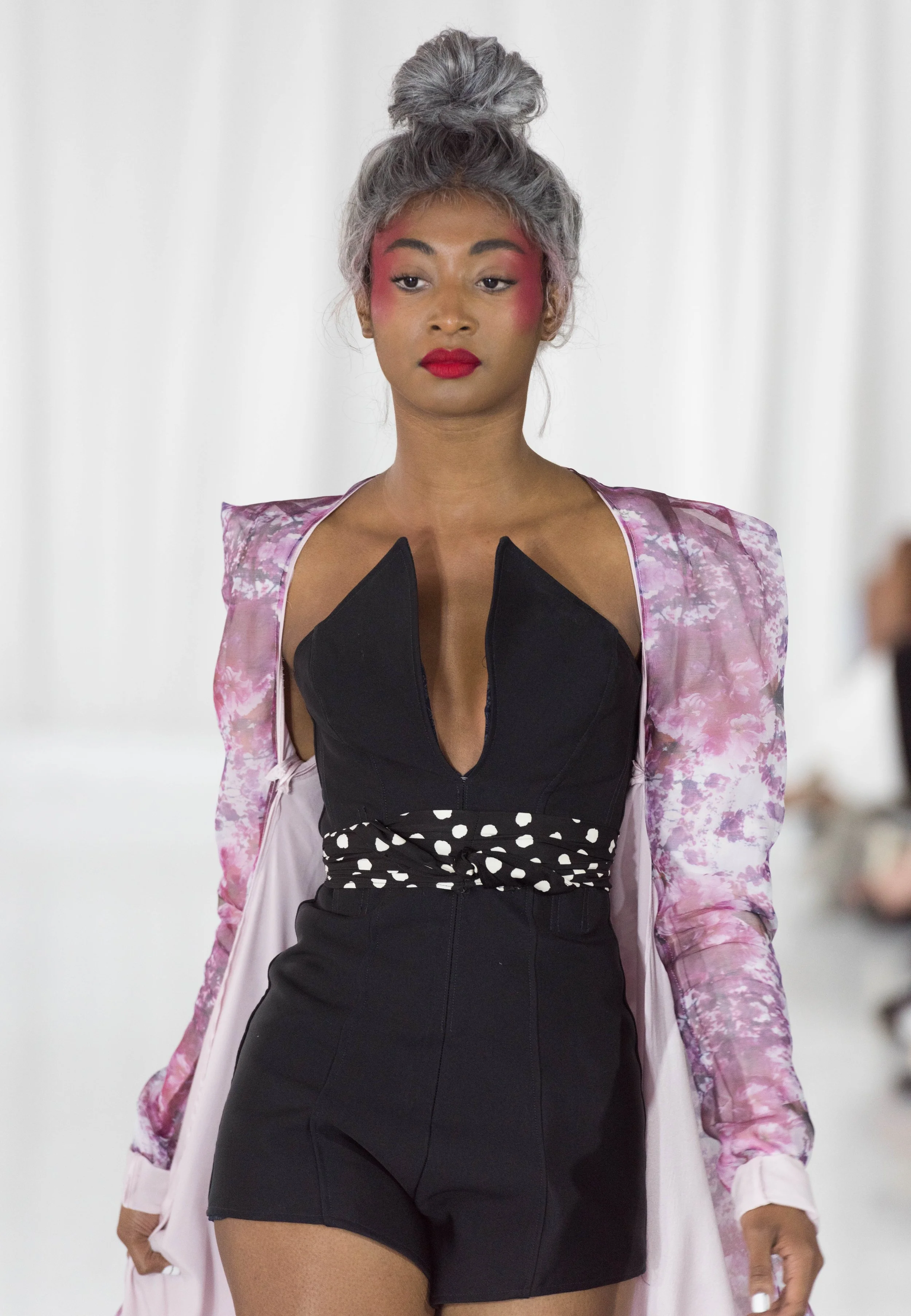 Nicole Bell-25TRIPLEBPHOTO.jpg