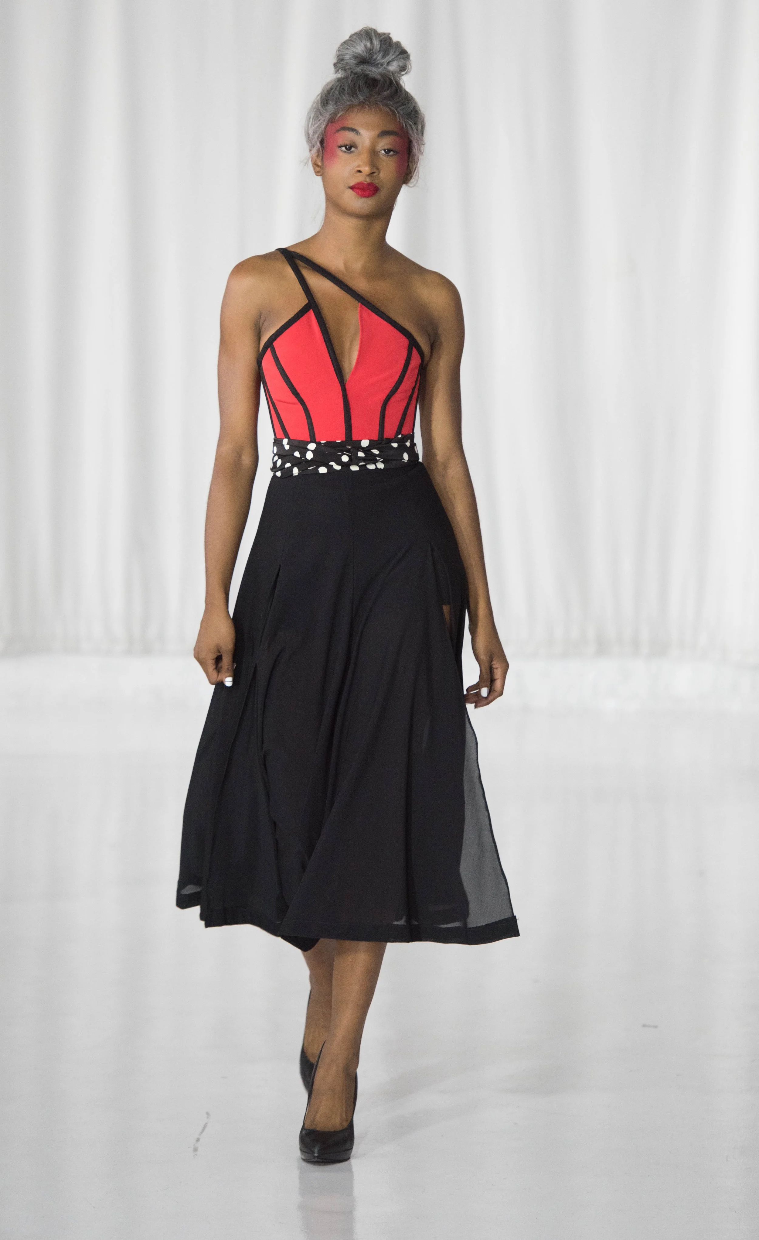 Nicole Bell-3TRIBLEBPHOTO.jpg