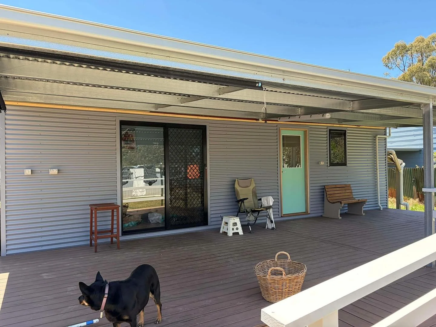 ✨ Entertainment Area Reclad ✨
This entertainment space just got a fresh new reclad, and it&rsquo;s a perfect example that we&rsquo;re not limited when it comes to cladding options.

With Christmas fast approaching, now&rsquo;s the time to get your sp