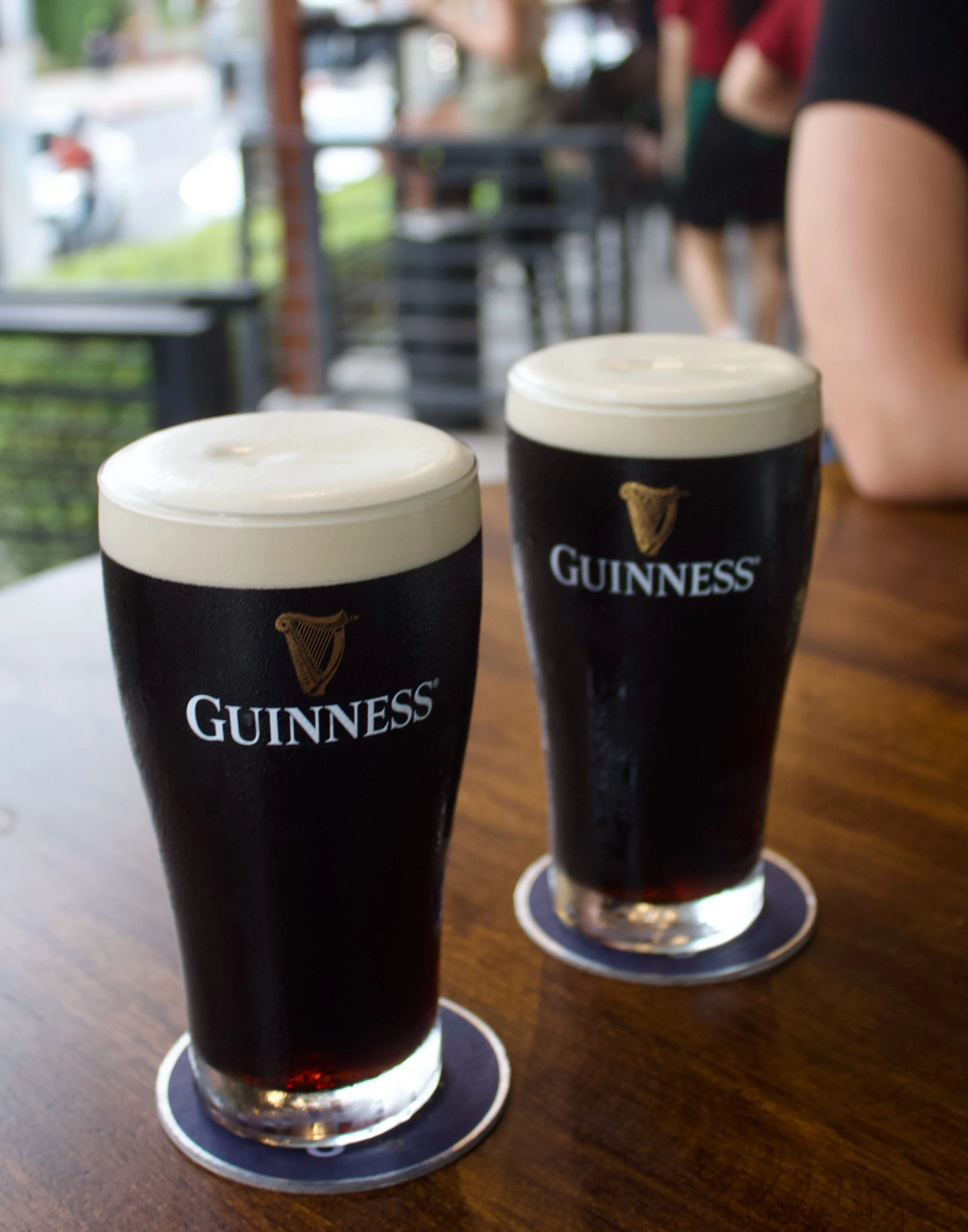 Could this be the best Guinness in Bangkok? 

Checked out the newly opened pub in Ekkamai and the Guinness definitely didn&rsquo;t disappoint 🍻 enjoyed the wings too 🍗 

Go check it out 👌
Guinness fix ✅

📍 @shakespearepubbangkok

#bangkok #bangko