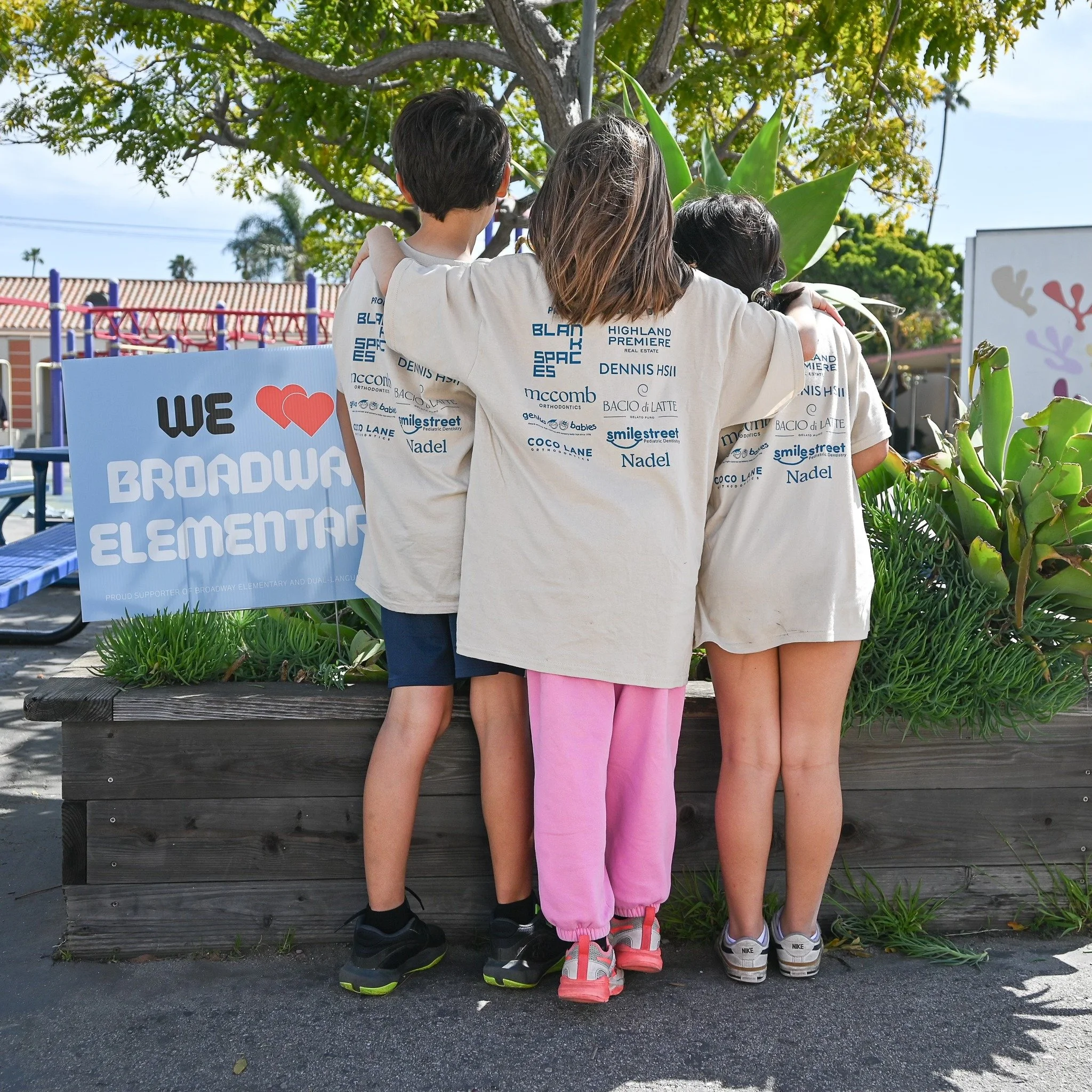 Thanks to the incredible generosity of our Corporate Sponsors, every student who registers for this year&rsquo;s Read-a-Thon will receive a fun, commemorative t-shirt designed @jocelynschung! 

These shirts are more than just a keepsake &mdash; they&