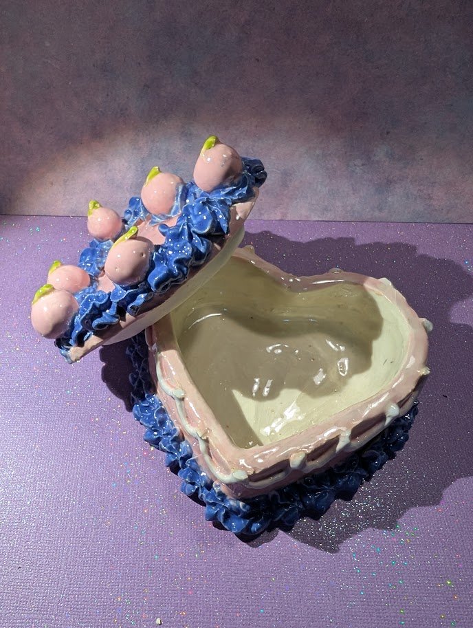 pastel cake open.jpg