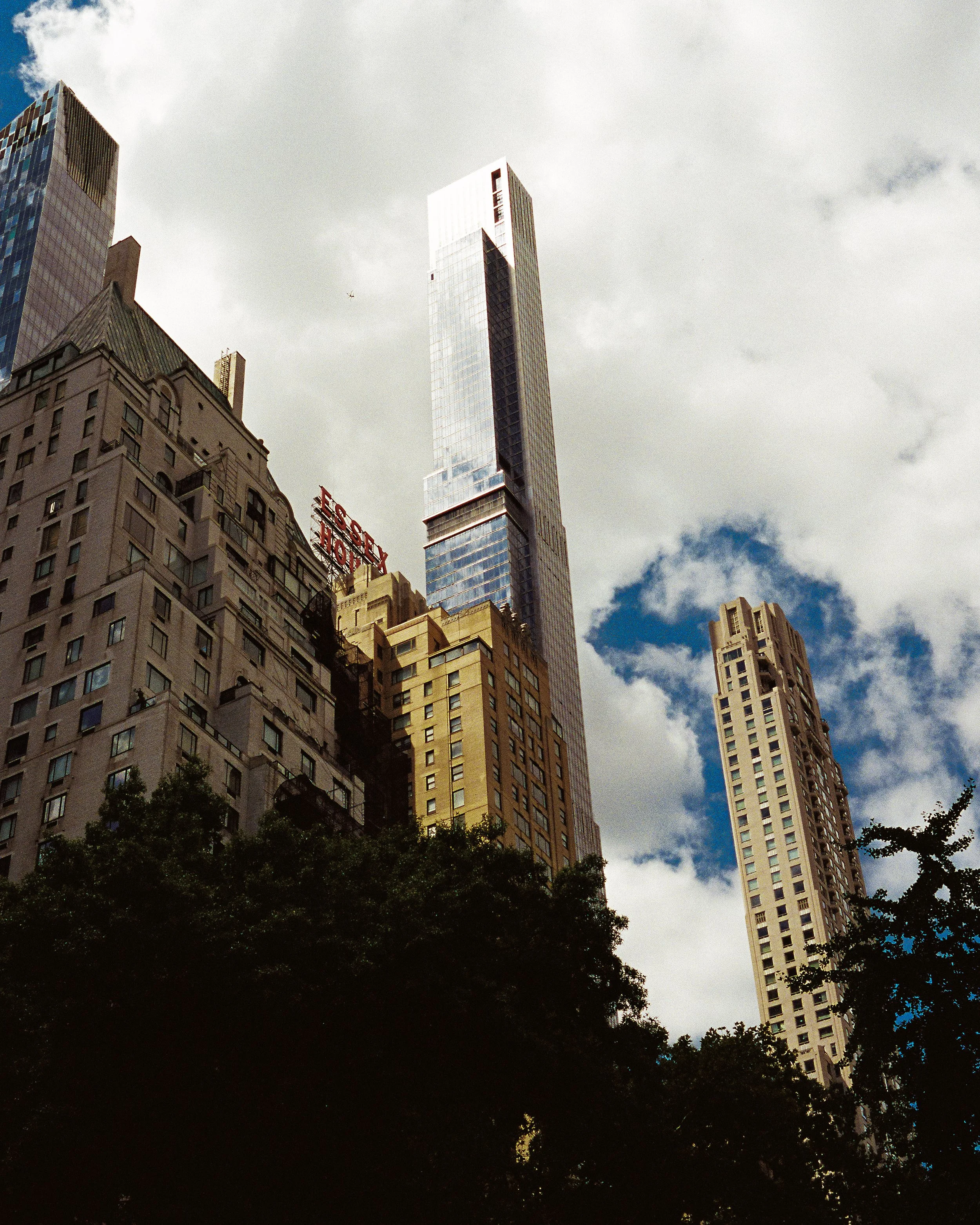 6487021656-R1-010-3A.jpg