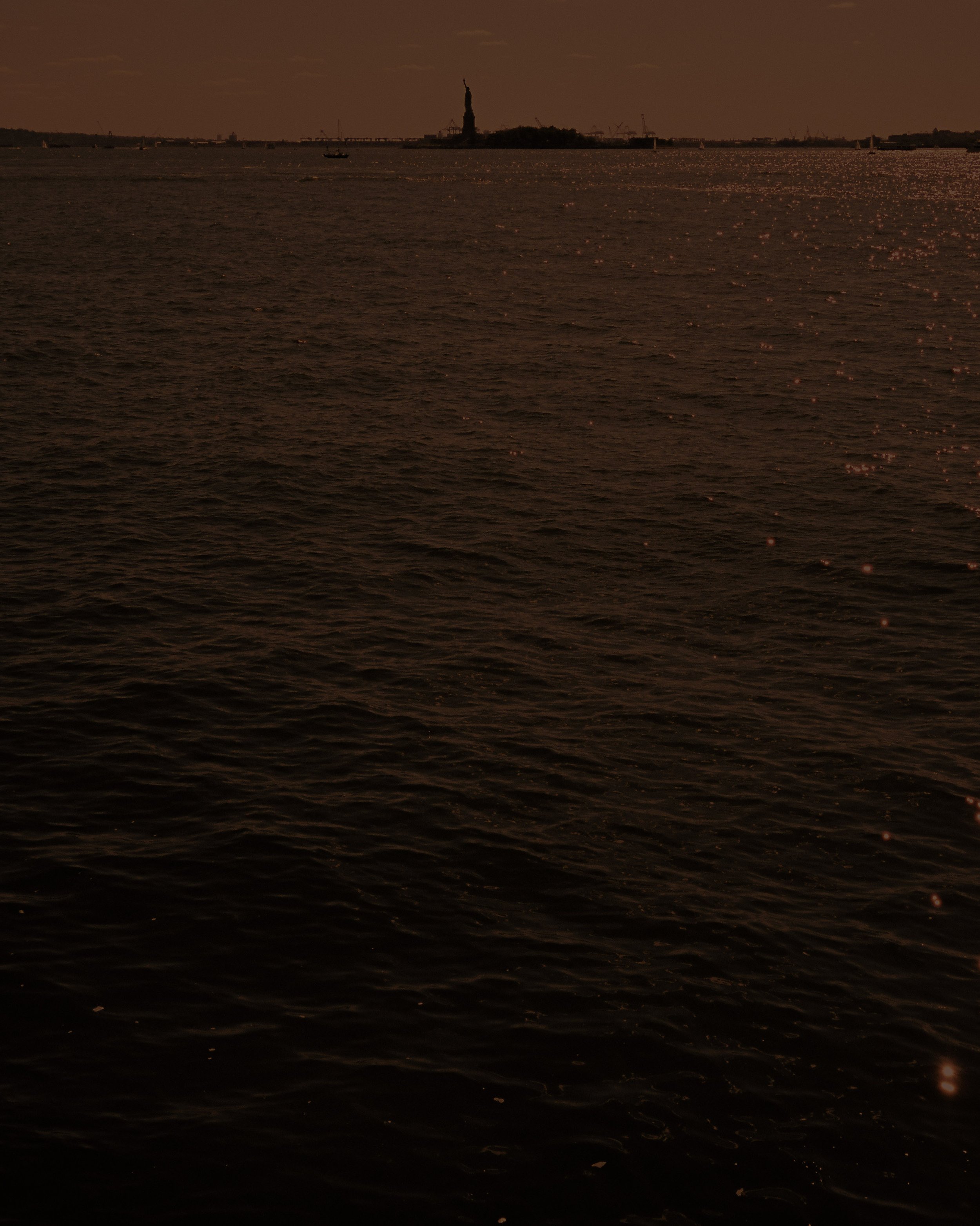 6487021656-R1-054-25A.jpg