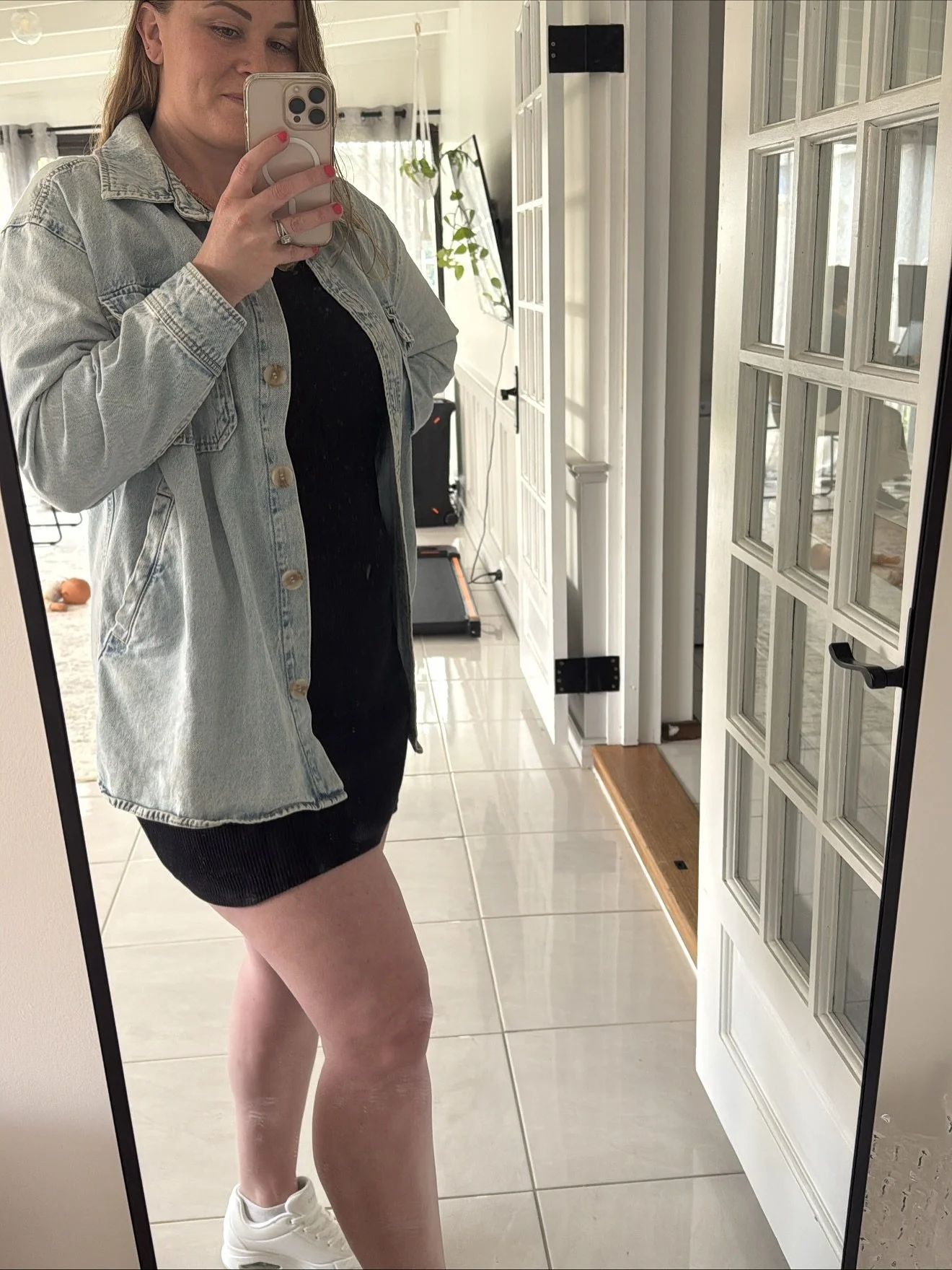 Still here. Still doing my 30 Days of Being the Main Character, I&rsquo;ve just been a little slack sharing it all 🫣

But days 10&ndash;15 have looked like:
☀️ Soaking up sunshine
👯&zwj;♀️ Friend dates &amp; slow mornings
💪 Getting deep into my fi