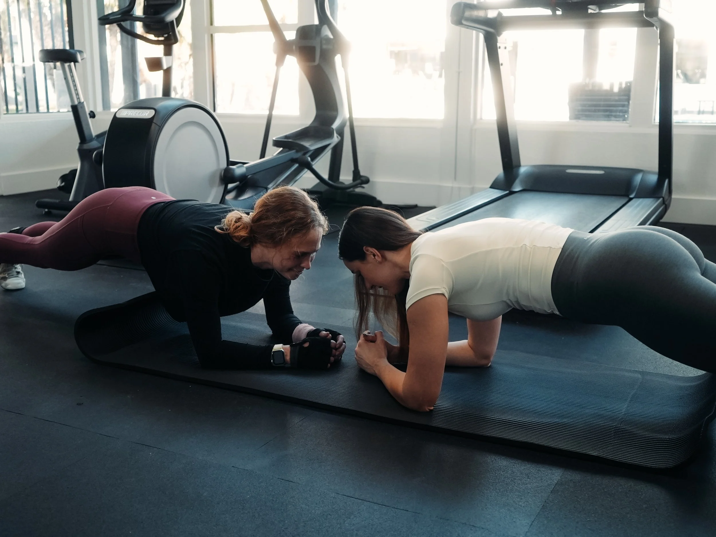 Bay Area female personal trainer duo training session