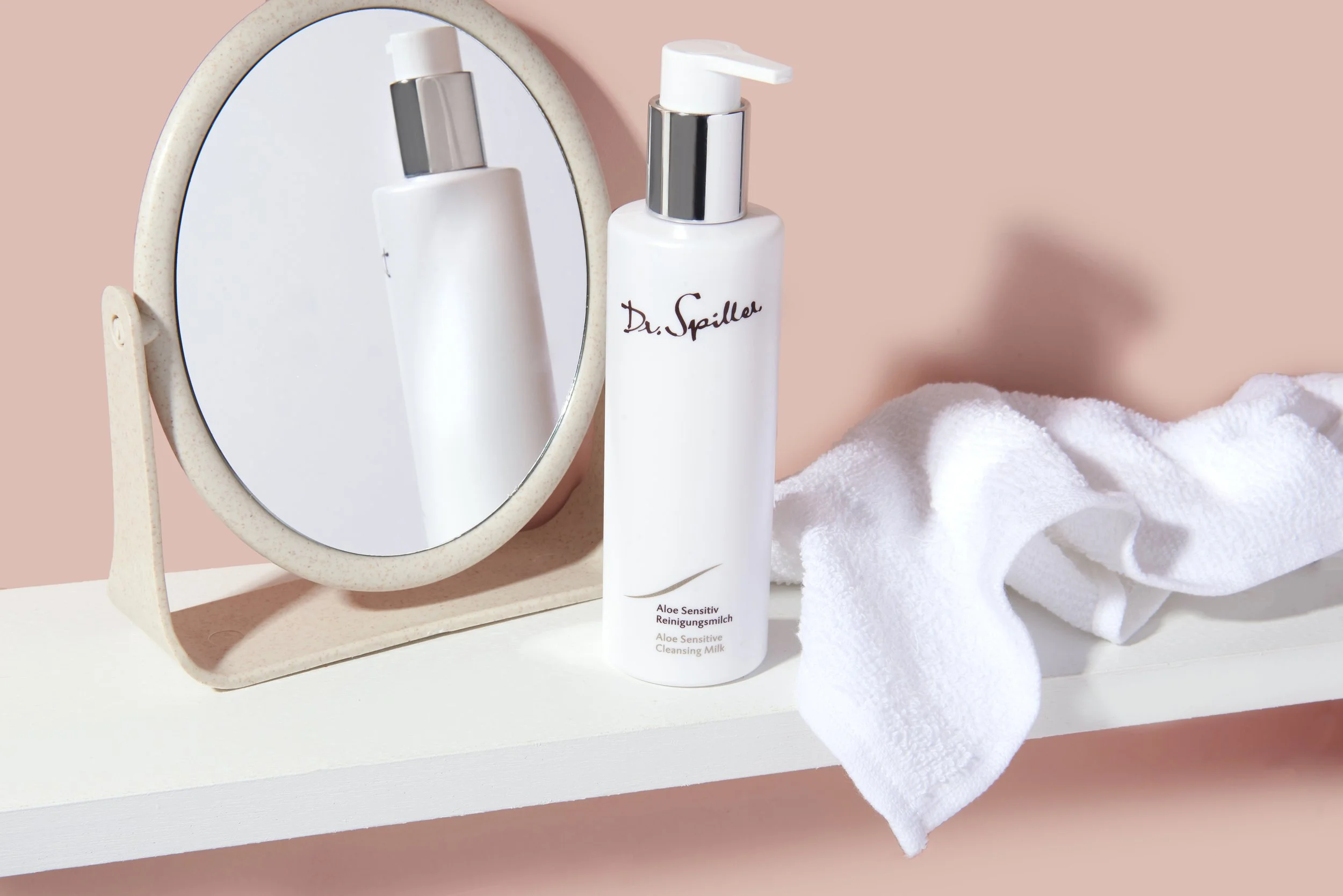 Aloe Sensitive Cleansing Milk - 2a.jpg