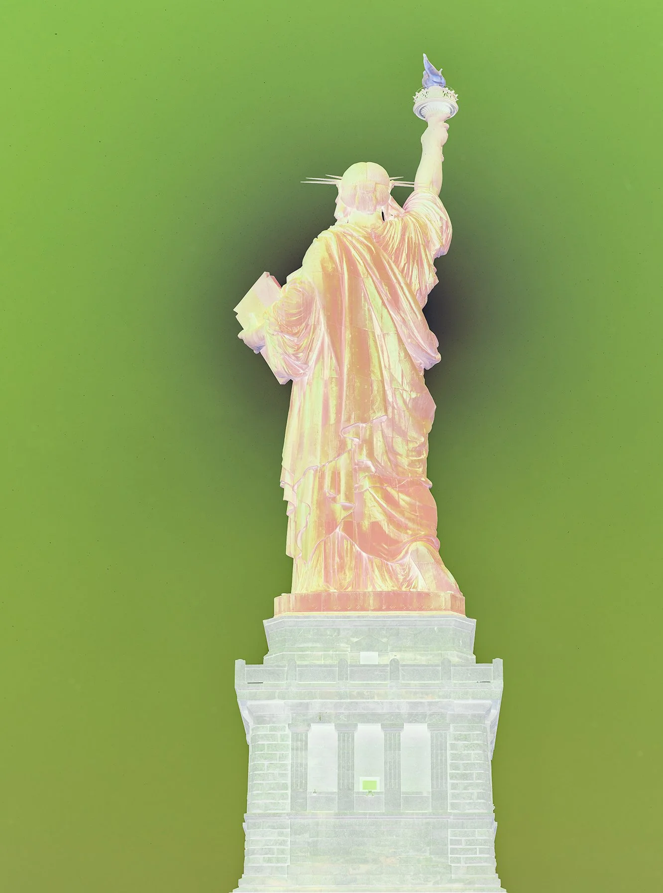 CF018722 invert green copy.jpg