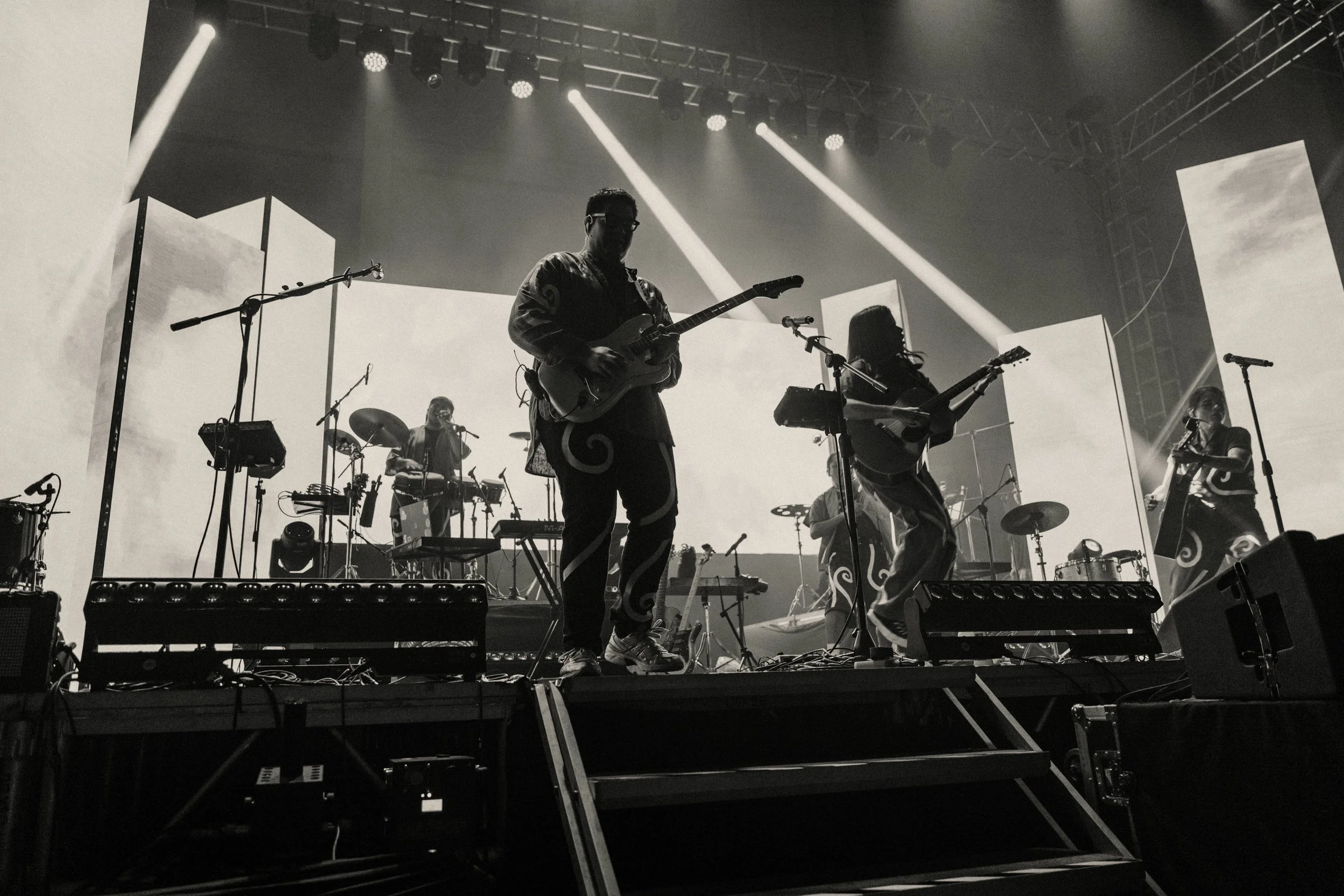 Ben&Ben BNW Promo by Jared Savino-2.jpg