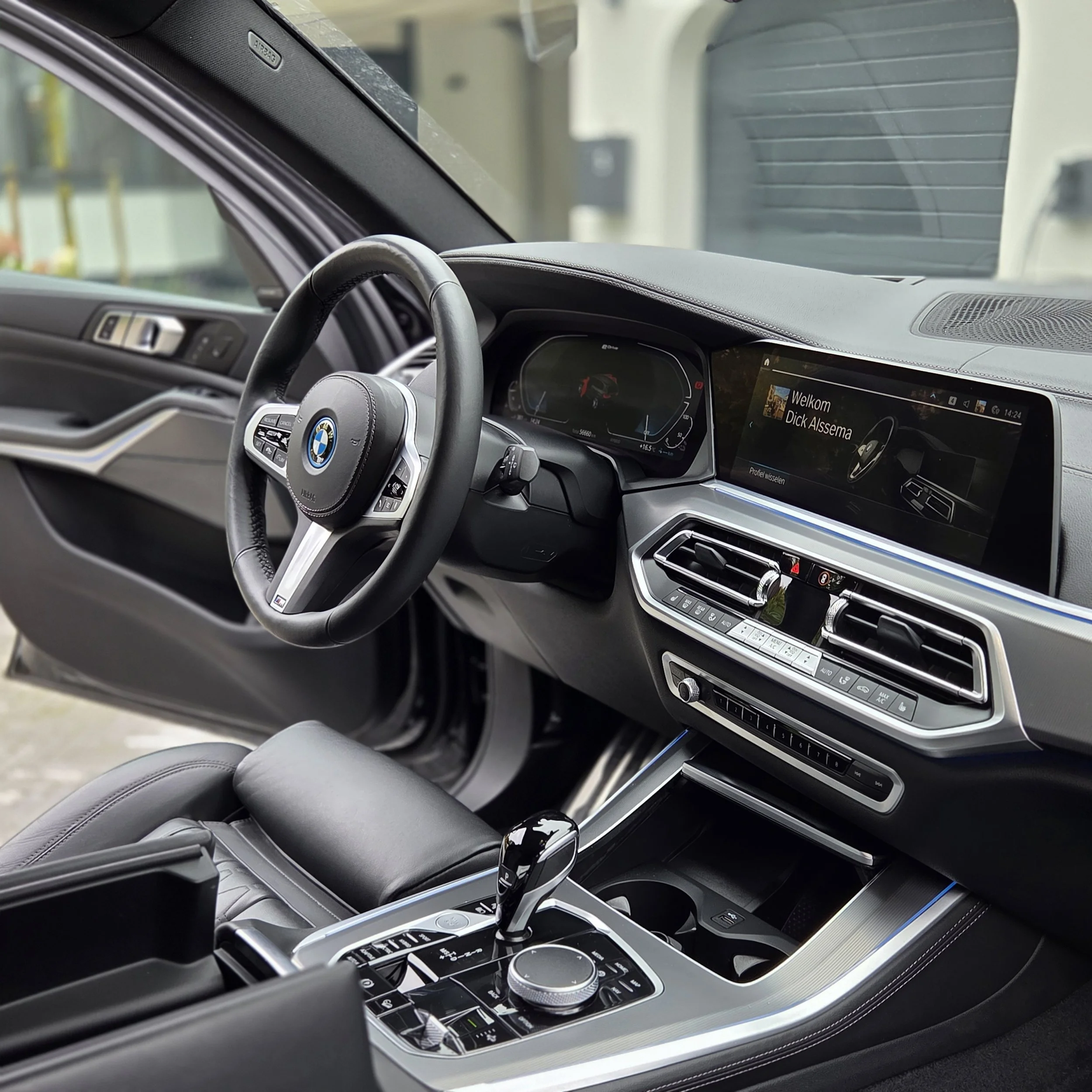 Interieur Dieptereiniging in Groningen: Wanneer Is Uw Auto Echt Schoon?