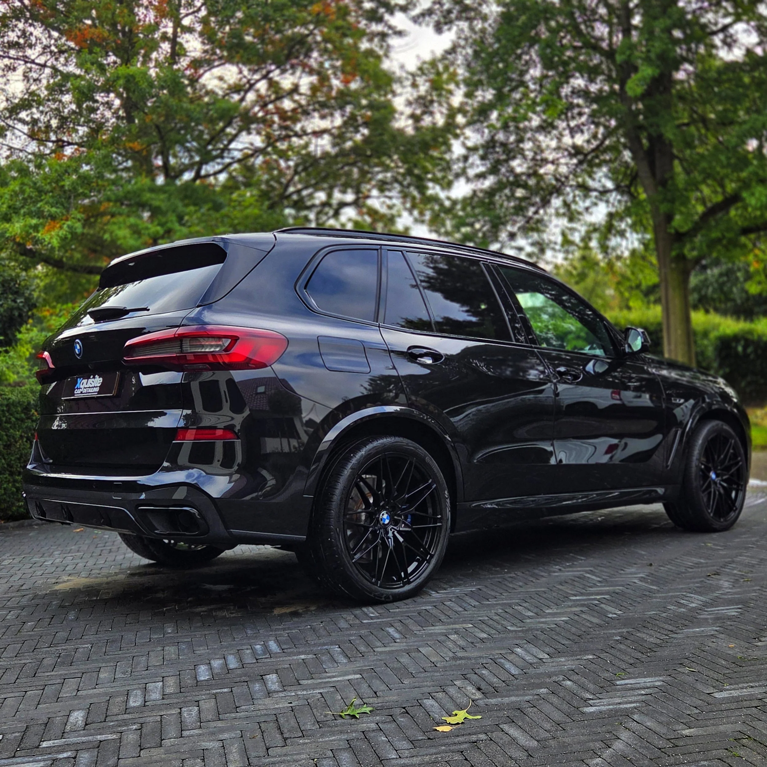 Auto Schoonmaken in Groningen: Zo Doet U Het Goed (Binnen en Buiten)