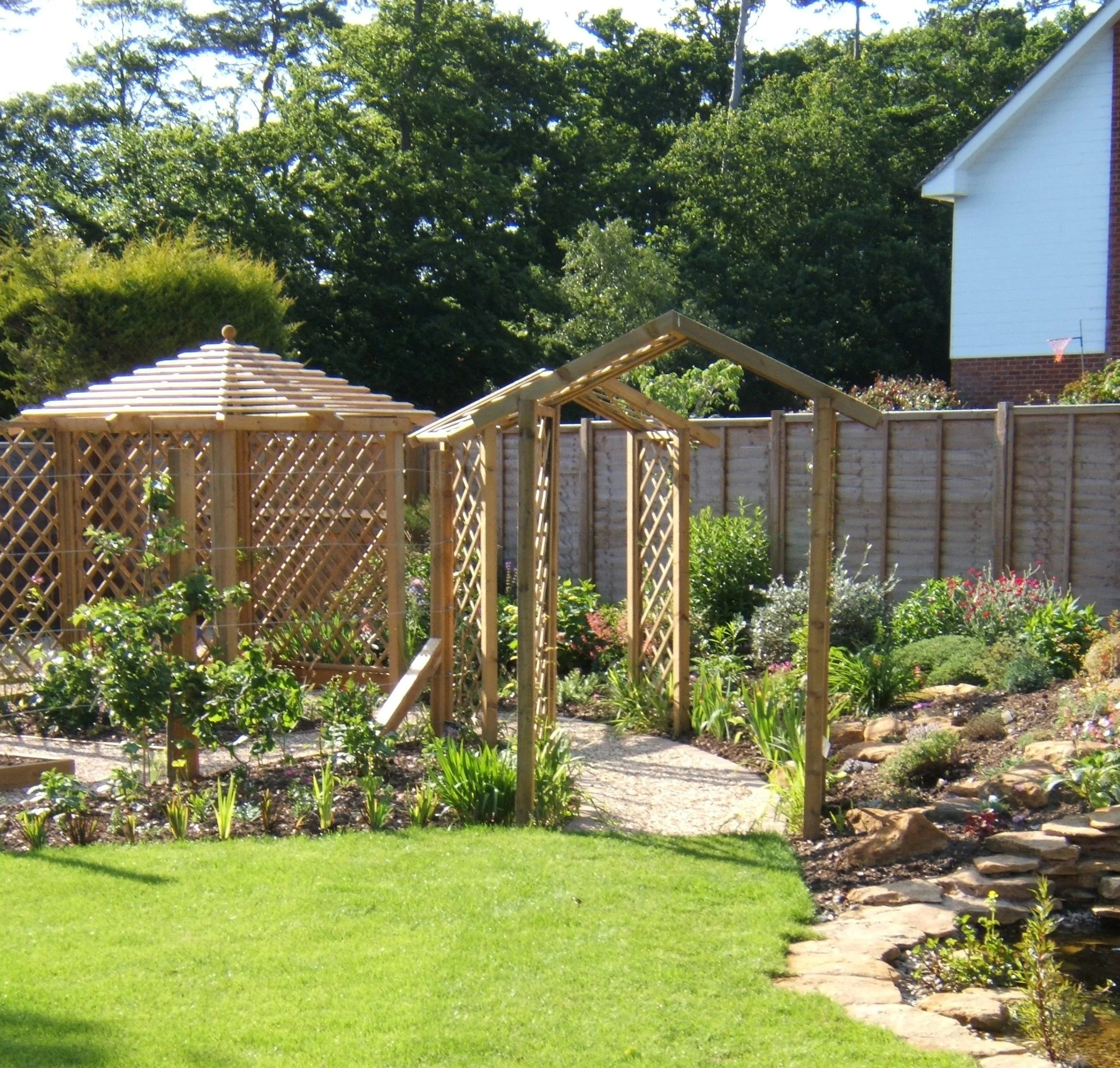 Stewarts_Exterior_Landscaping_Pergola+Arch+Garden+Gazebo-08.jpg