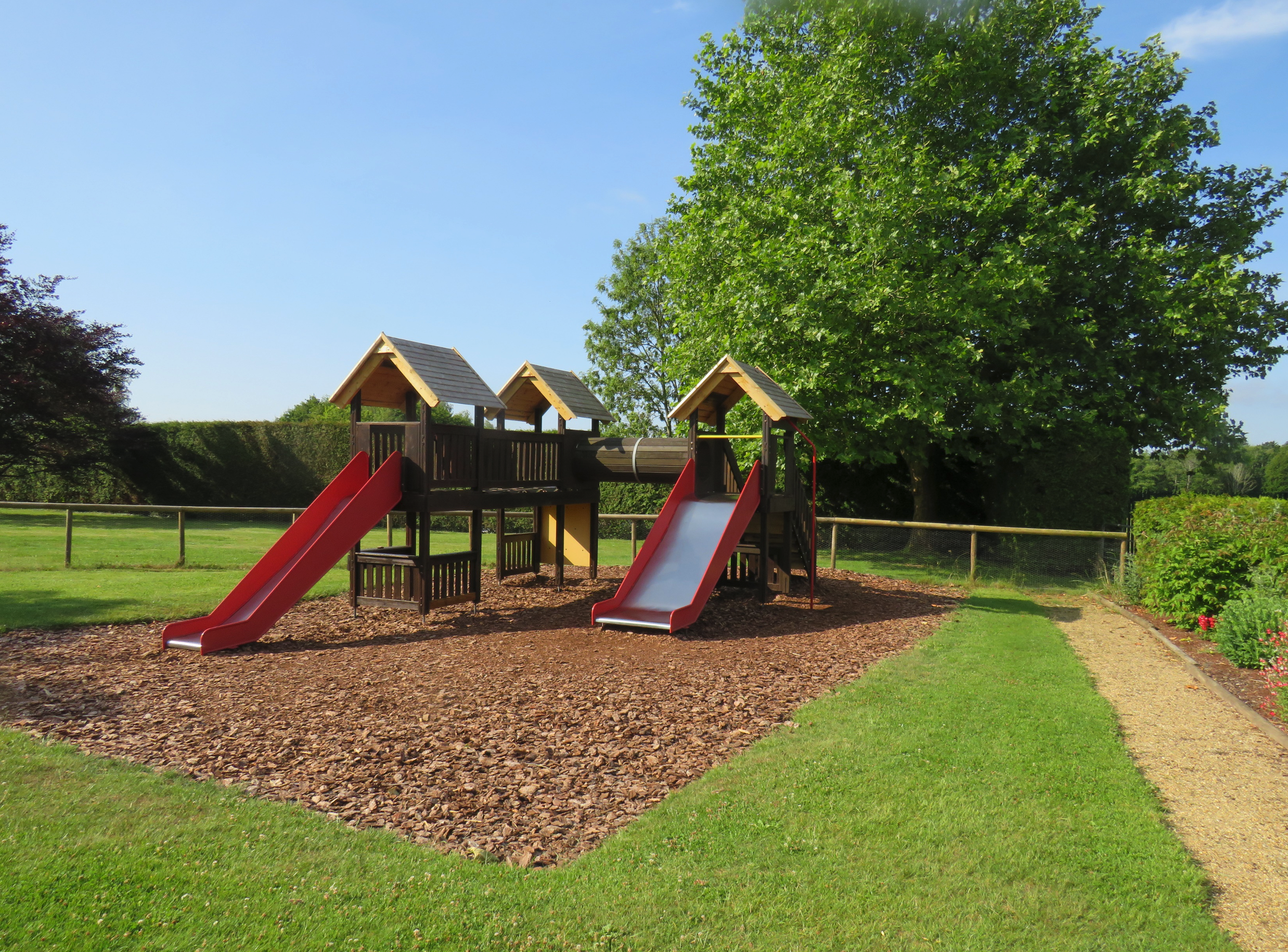 Stewarts Landscaping_Commercial Grounds Mainanance_Mowing.png