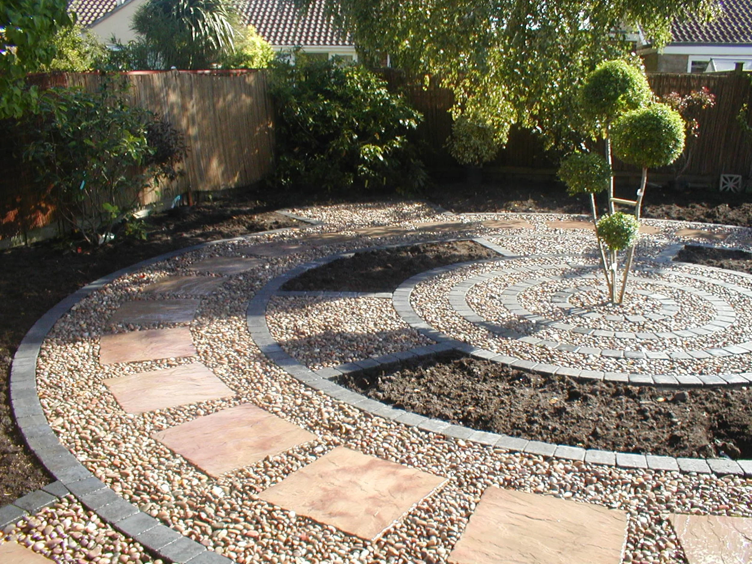 Stewarts_Exterior_Landscaping_Garden Patio Paving-001.jpg