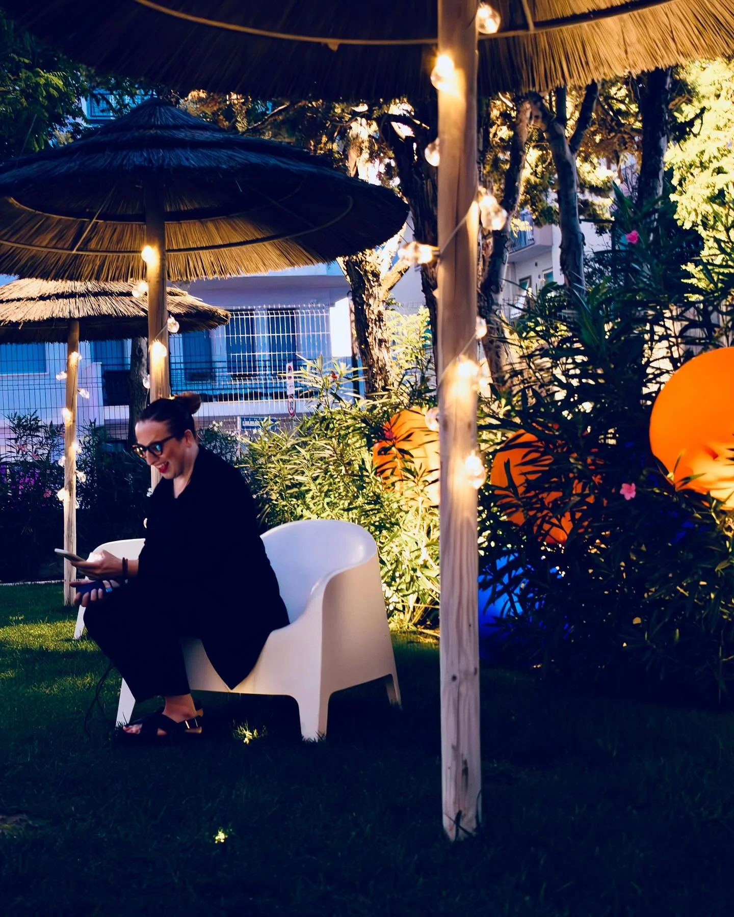 🎆 What a night. 🎇

The launch of Nature during Venice Immersive felt like a big family gathering. We celebrated in the perfect setting, by the seaside of our hometown, with the authors who shaped this issue, the friends who joined us, and the immer