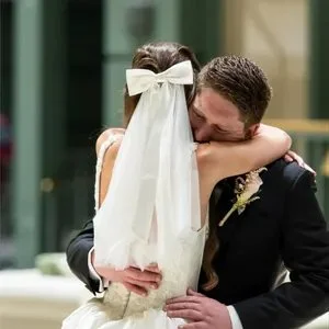 Real bride review on Ari long tail ribbon bow short veil by Jessica