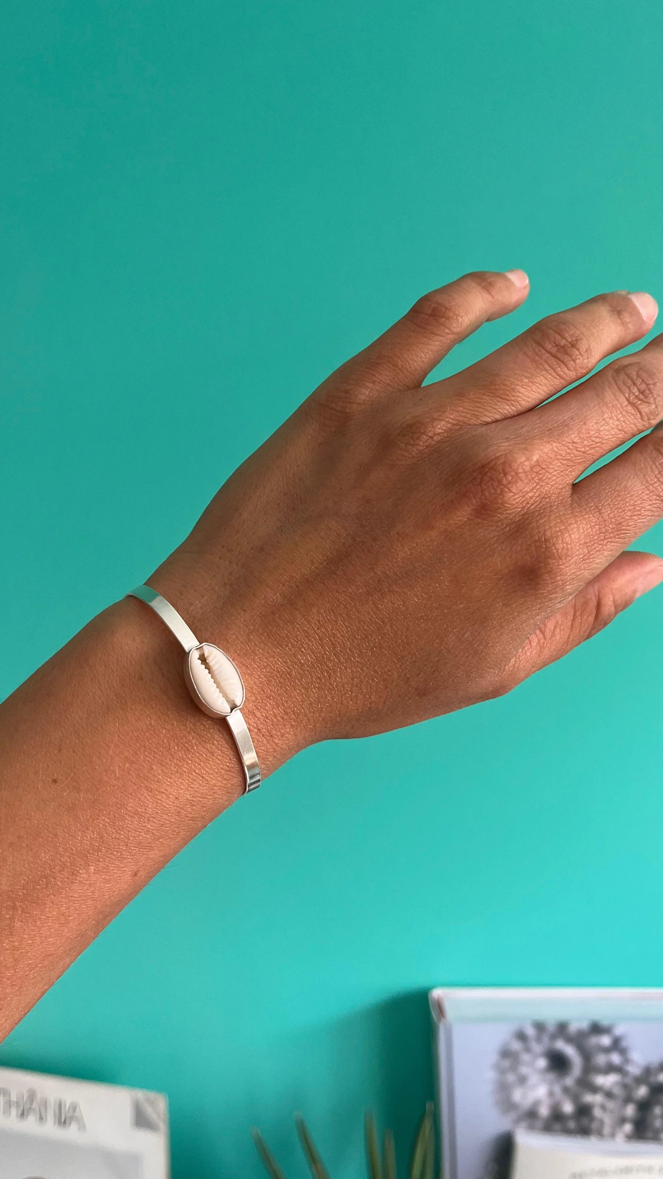 SeaweedJewels_CowrieShell2.jpeg (cópia)