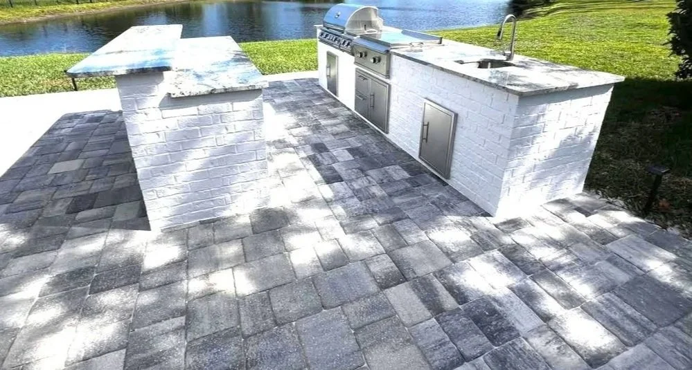 Residential paver, concrete, drainage, retaining wall, outdoor living, artificial turf, and landscape construction projects completed by Imperium Pavers throughout Melbourne, Palm Bay, Viera, Suntree, Rockledge, Merritt Island, Satellite Beach, Melbo