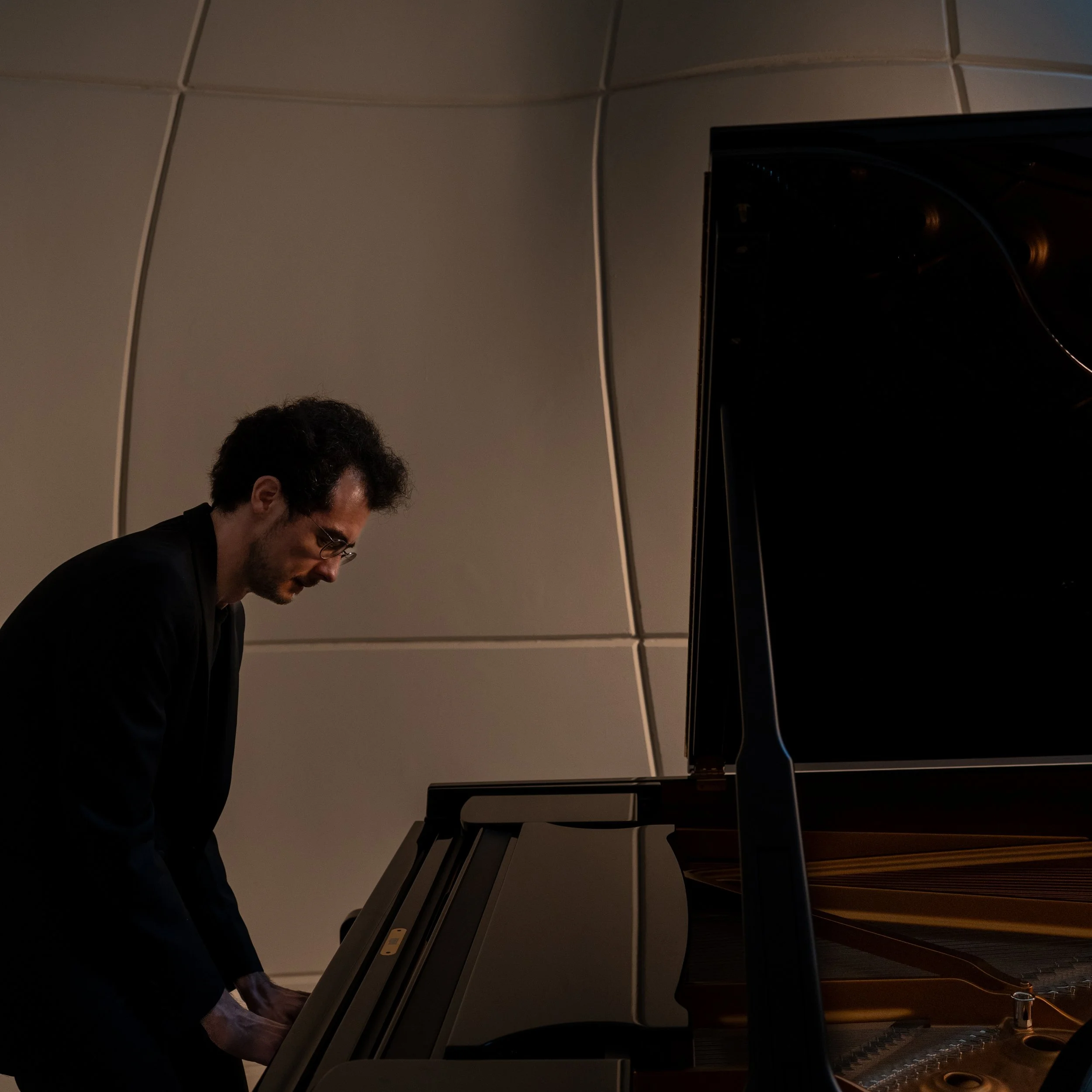 (c) Okan Erkmen // Click to download