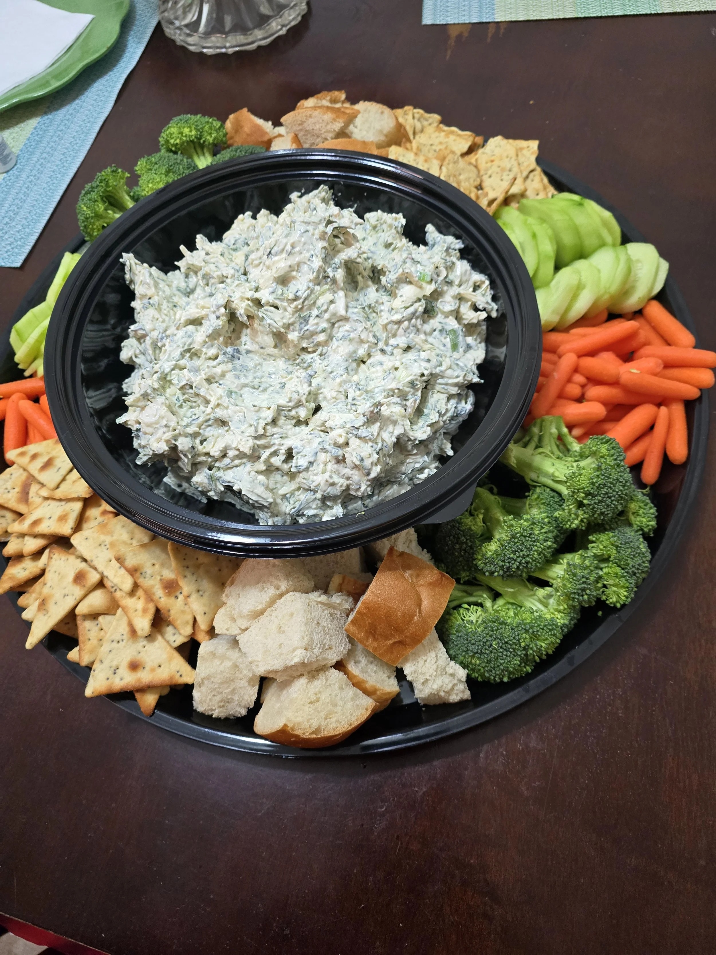 veggie and bread tray with dip.jpg