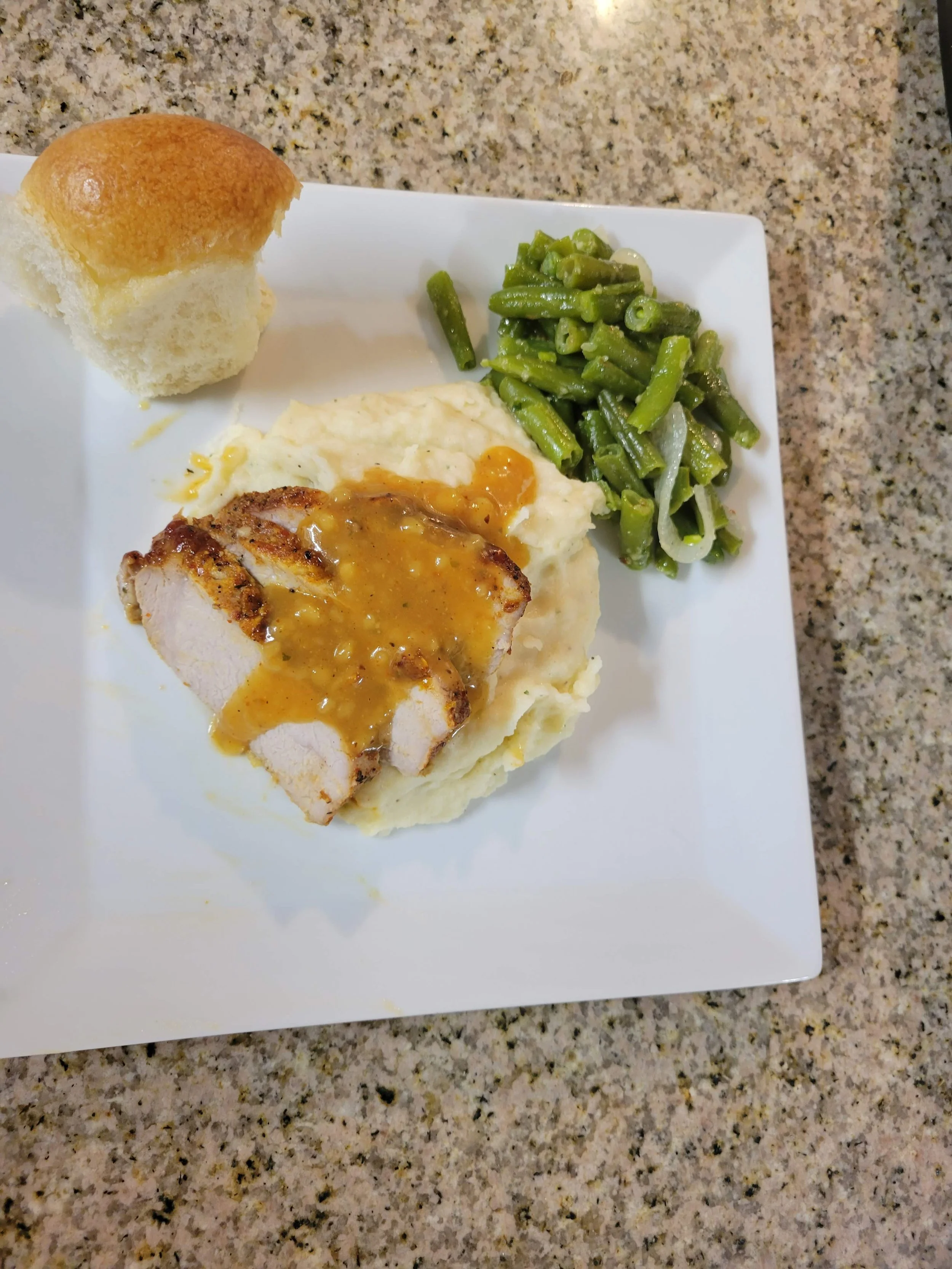 turkey mashed potatoes green beans dinner roll.jpg